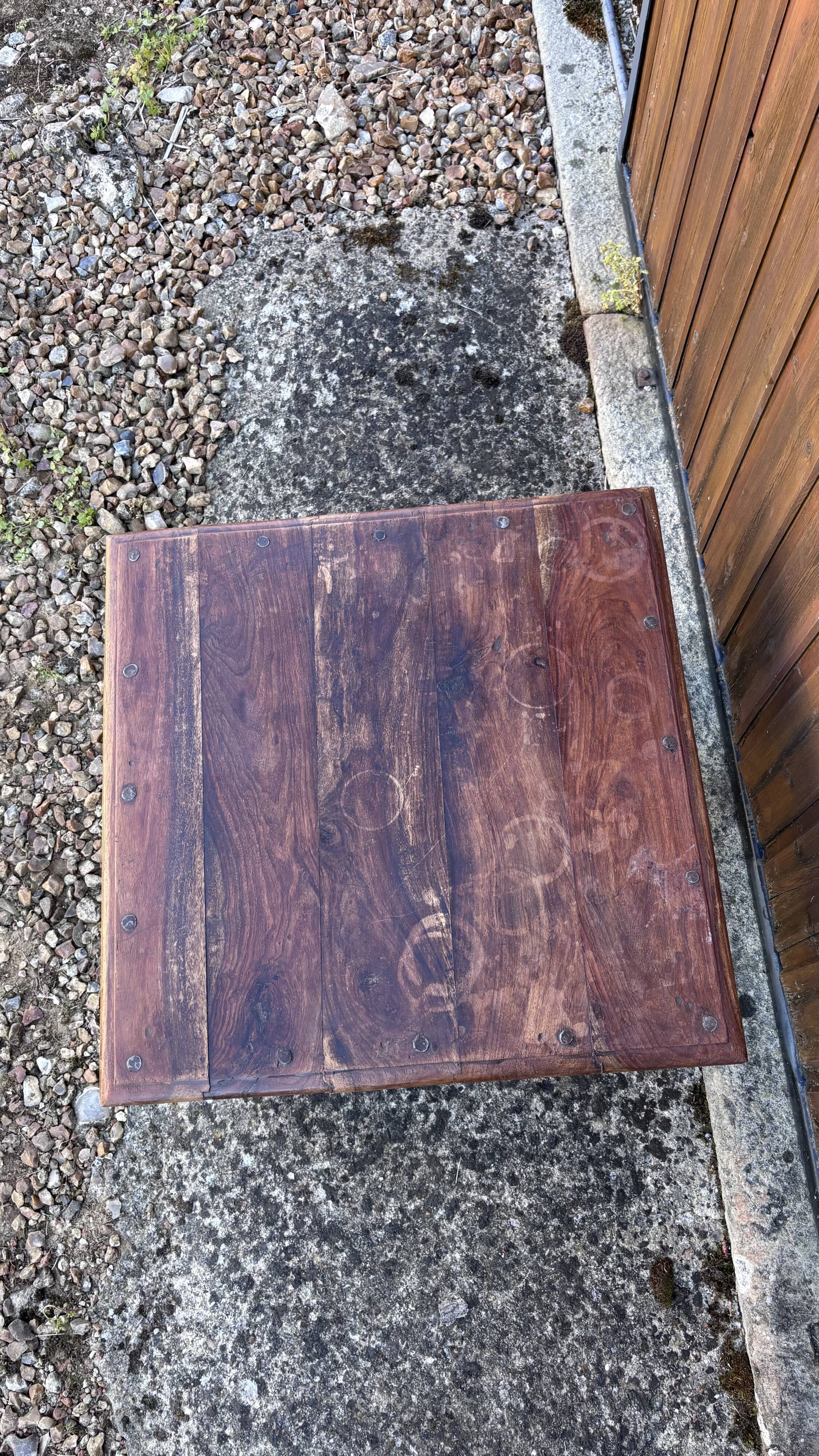 Solid wood coffee table – Colonial spirit