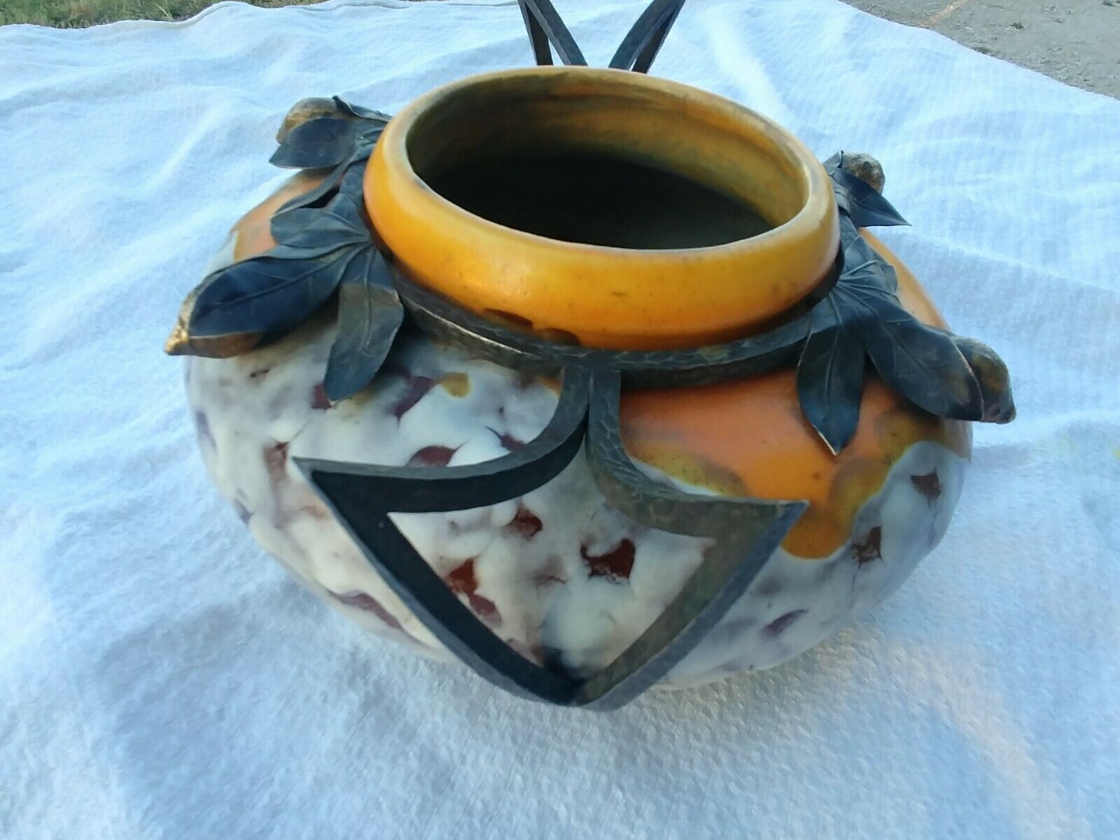 Art Deco ceramic vase wrought iron frame with lemon tree decoration L Date