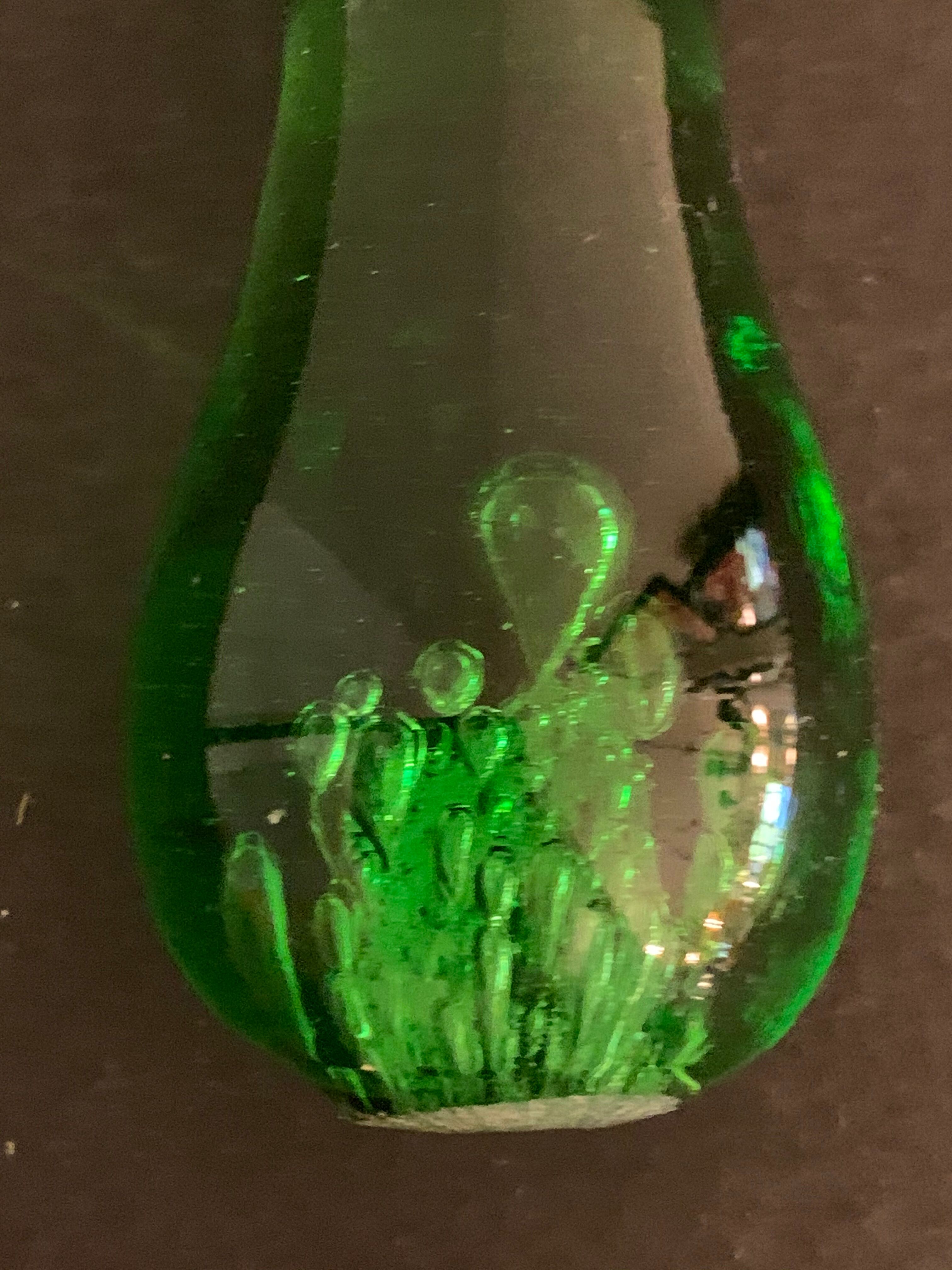 Cendrier Biot en verre vert avec pilon écrase cigares 1960