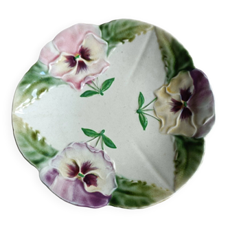 Barbotine plate, pansy decoration, Choisy le roi
