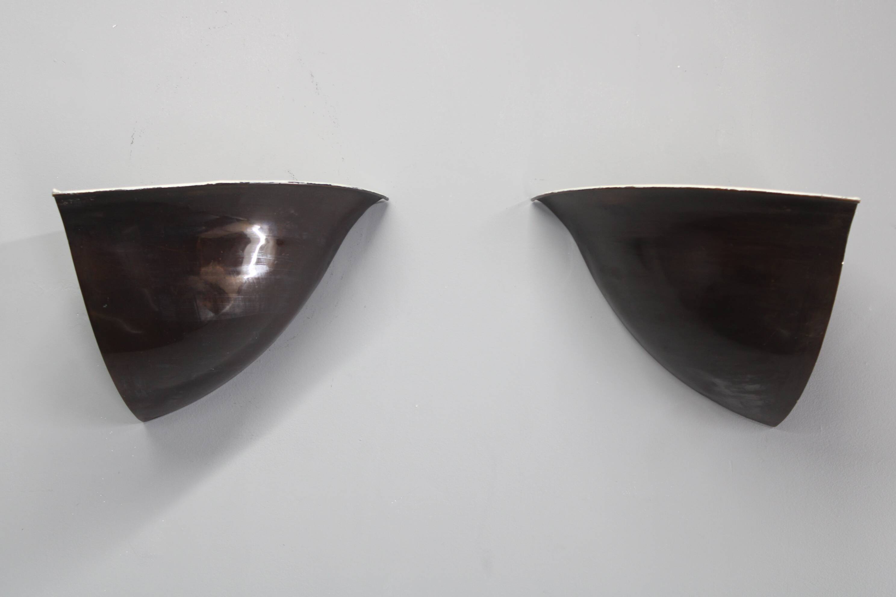 Art Deco corner wall sconces in patinated copper, 1930s