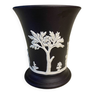 Wegwood England vase, 9.5 cm