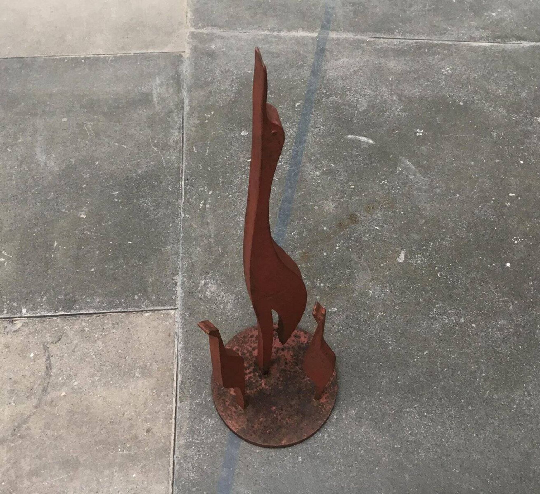 Sculpture d'oiseau grue en métal du milieu du siècle