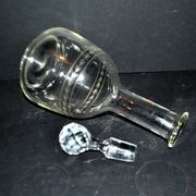 Carafe ancienne gravée frise de laurier 1900