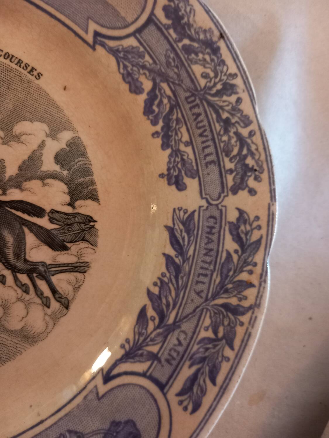 6 Talking plates. Old races