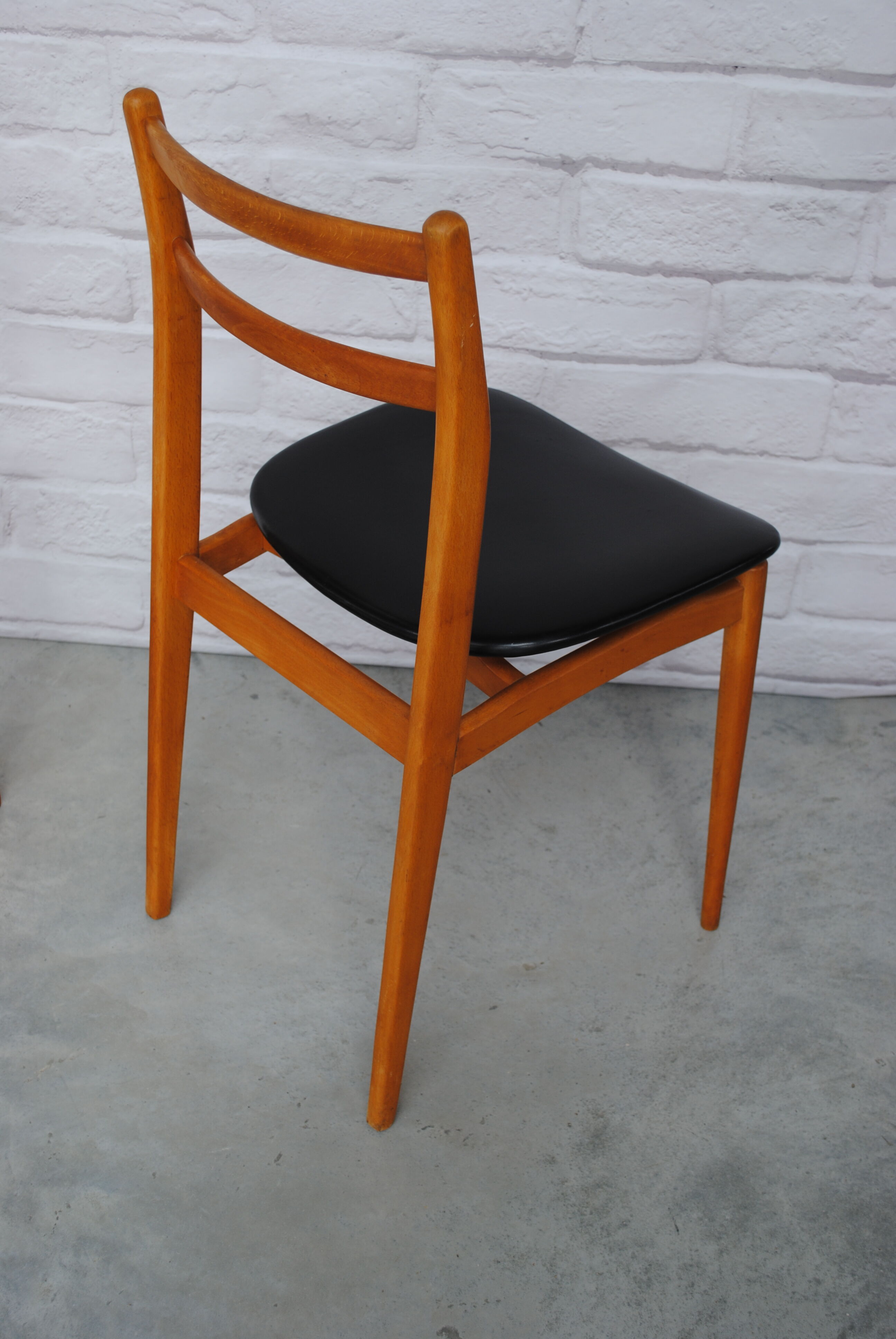 Pair of chairs sacandinave style 1970