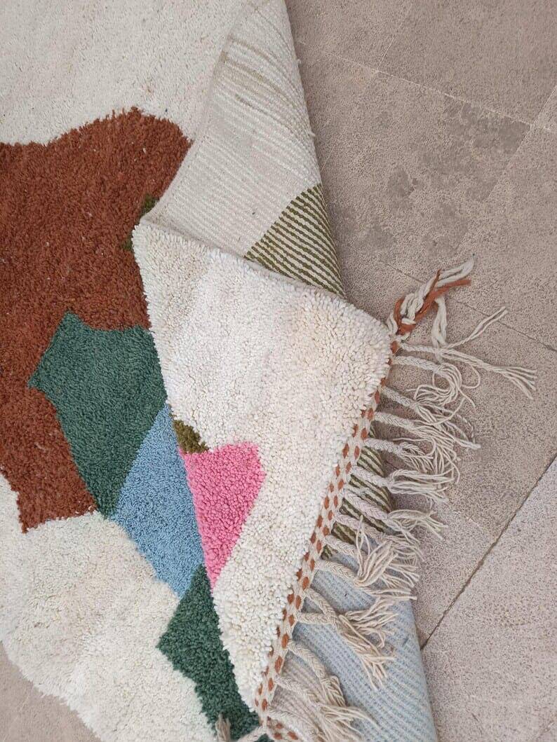 Tapis berbère en laine pure fait main traditionnelle taille 150 x 250 cm