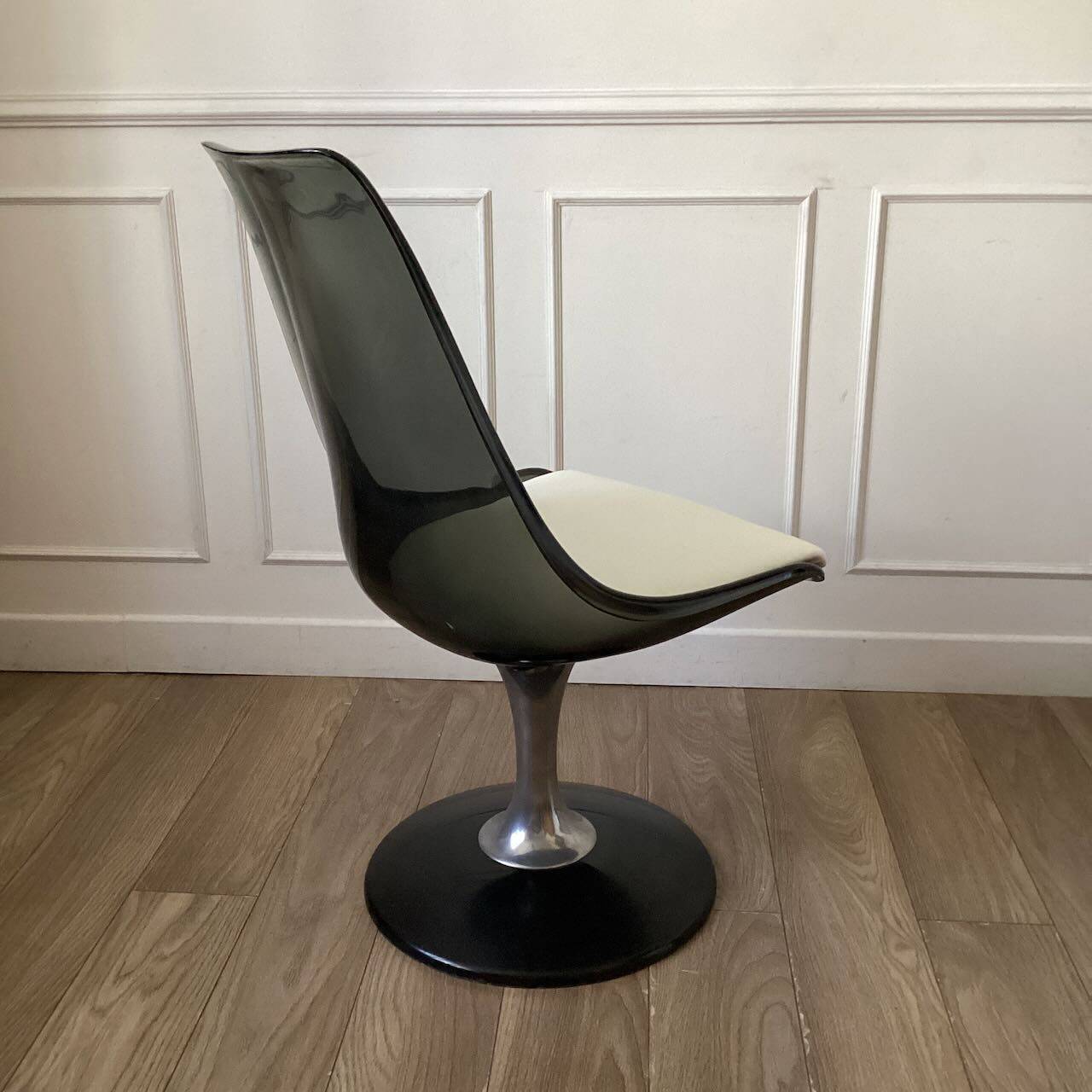 Chromcraft tulip chair