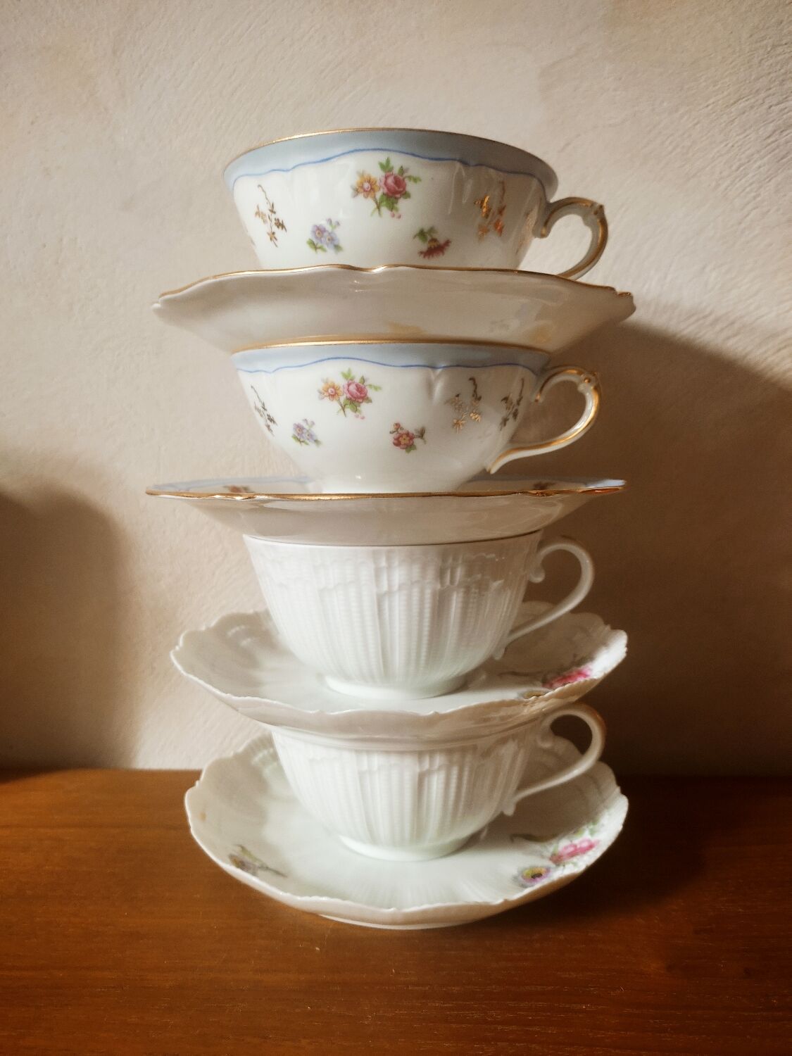 4 tea cups or chocolate in Limoges porcelain
