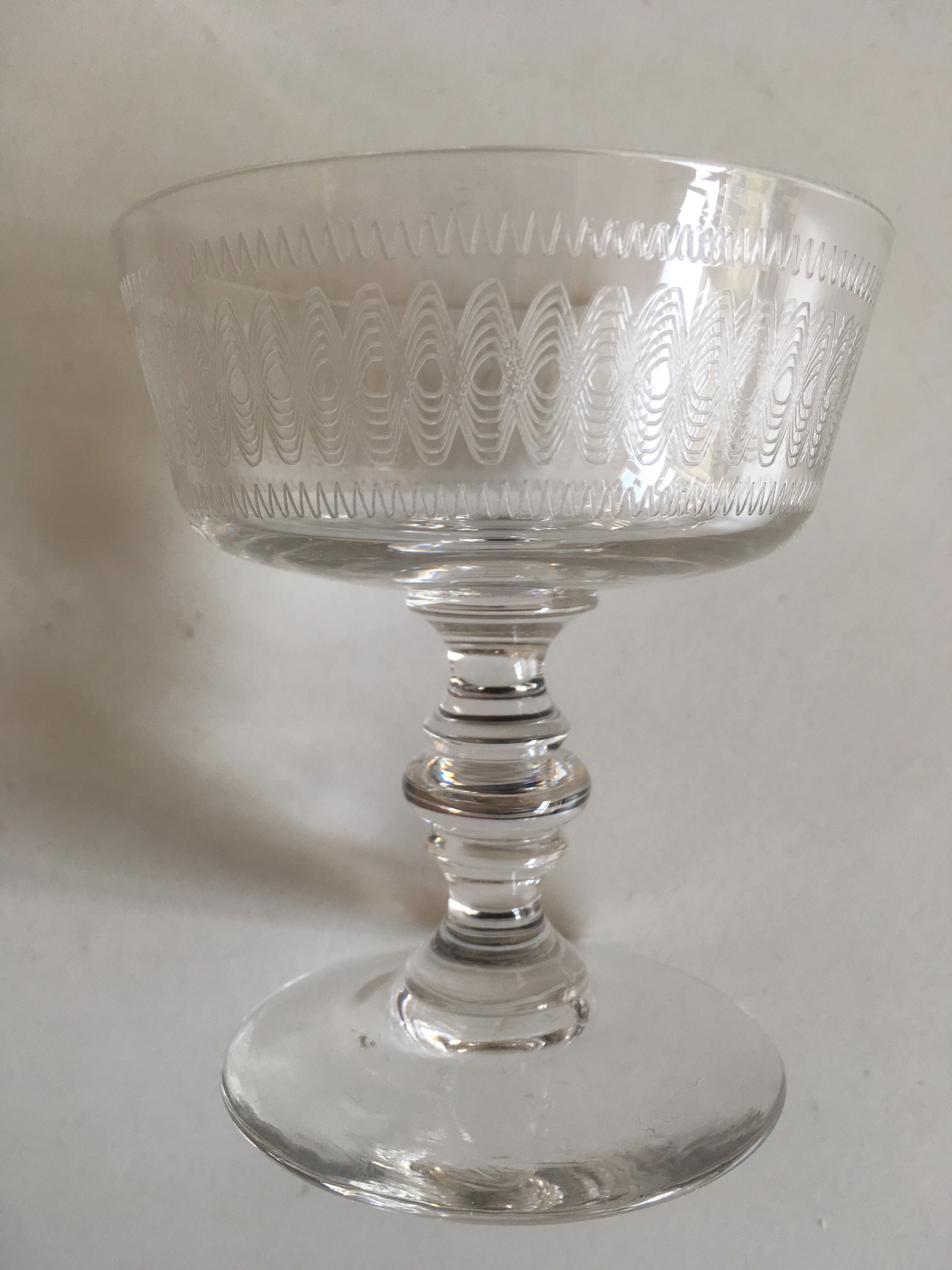 Set de 6 coupes à champagne en cristal sonnant années 20s