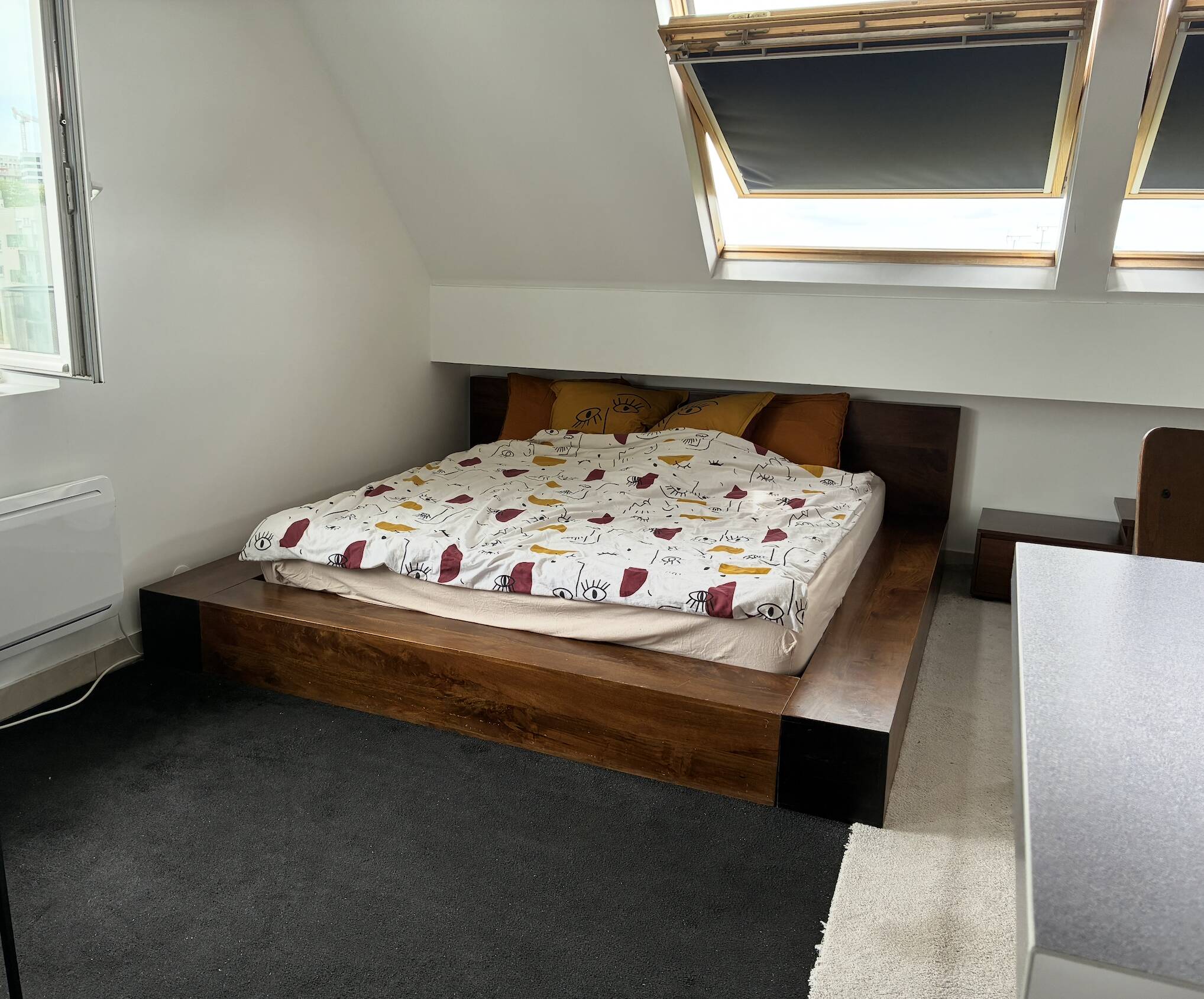 Solid wood bed