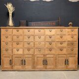 Notary's trade furniture with oak valve