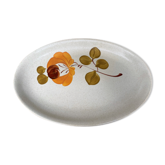 St Amand model oval earthenware dish