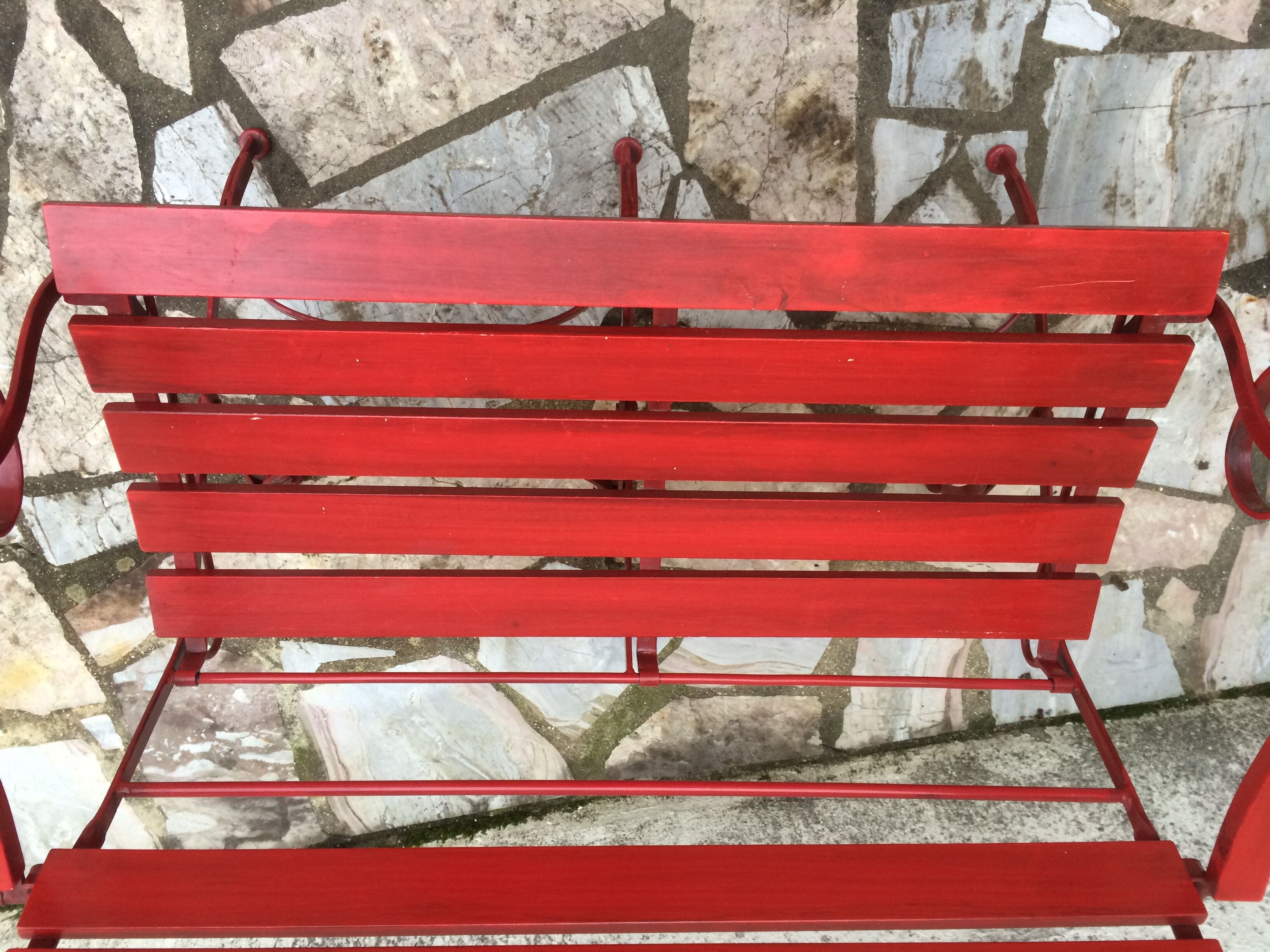 Foldable iron and wood bench