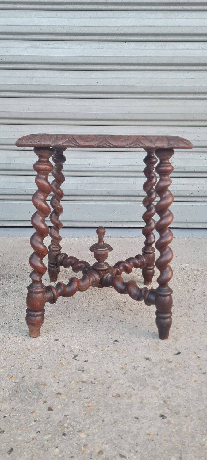 Pair of English oak bedside tables