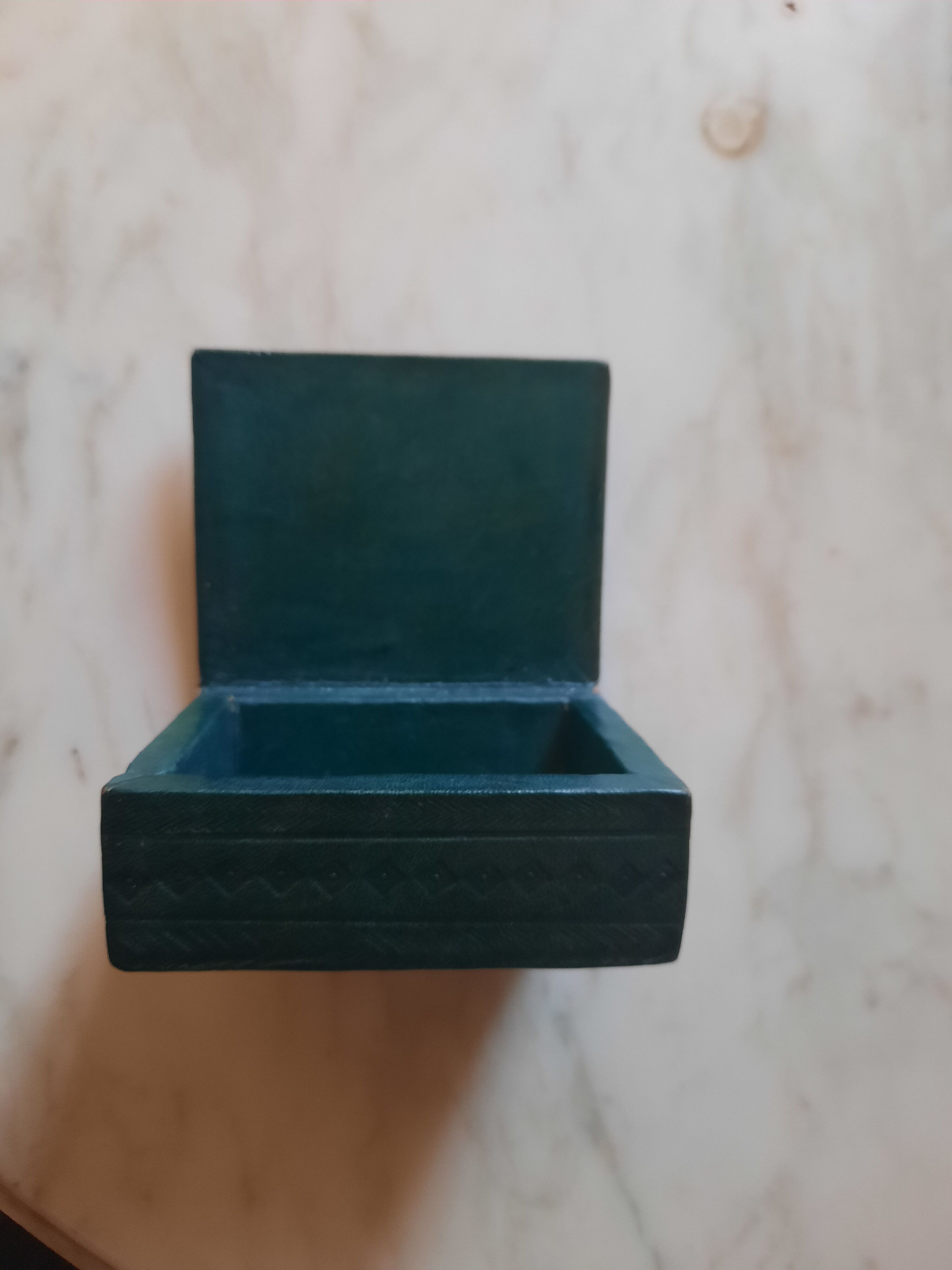 Boîte en cuir