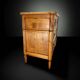 Commode de style Louis XVI en merisier