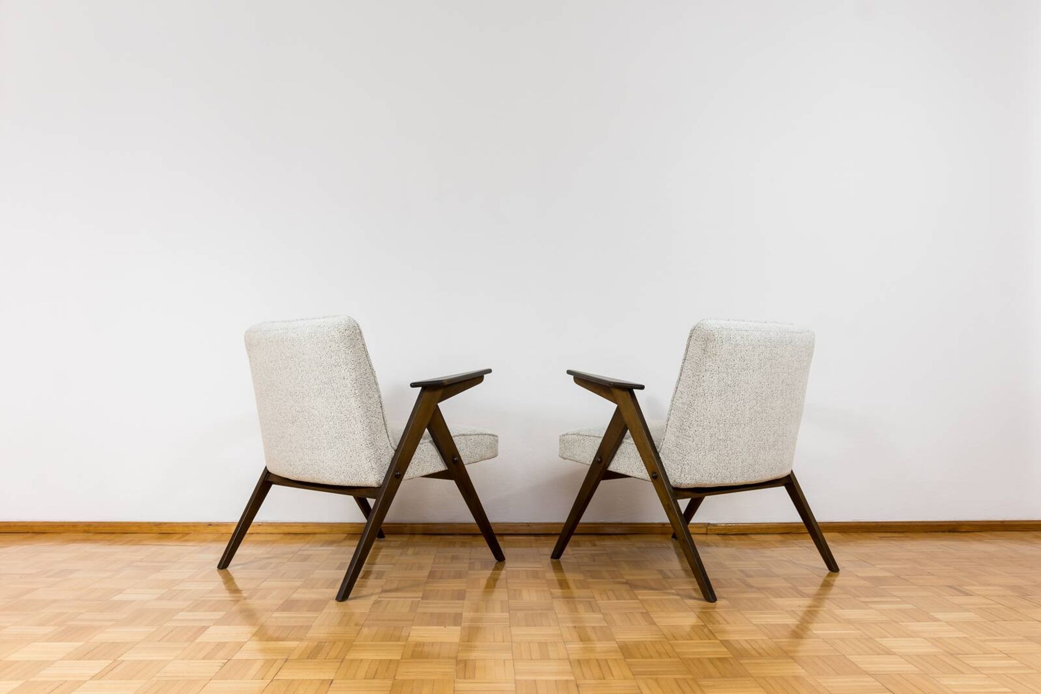 Pair of Model 300 177 Bunny Armchairs, 1960s
