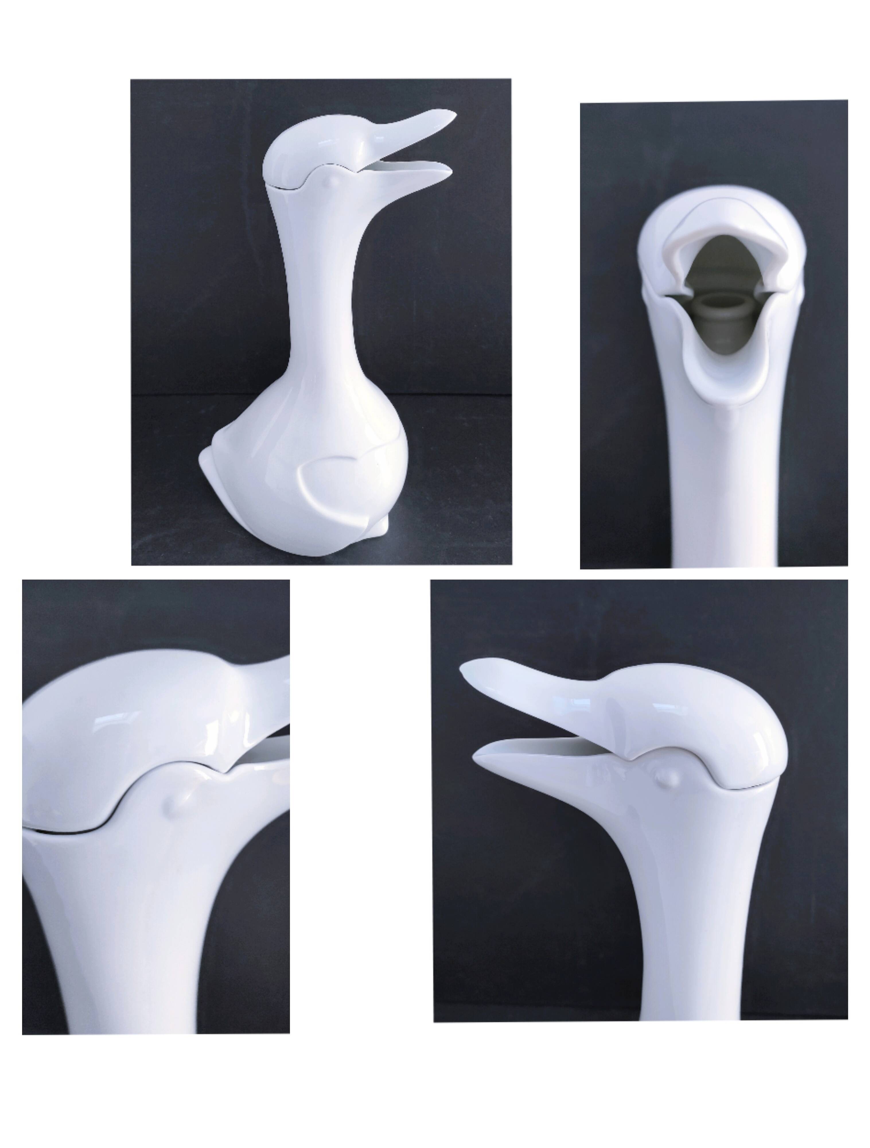 Porcelain bird carafe