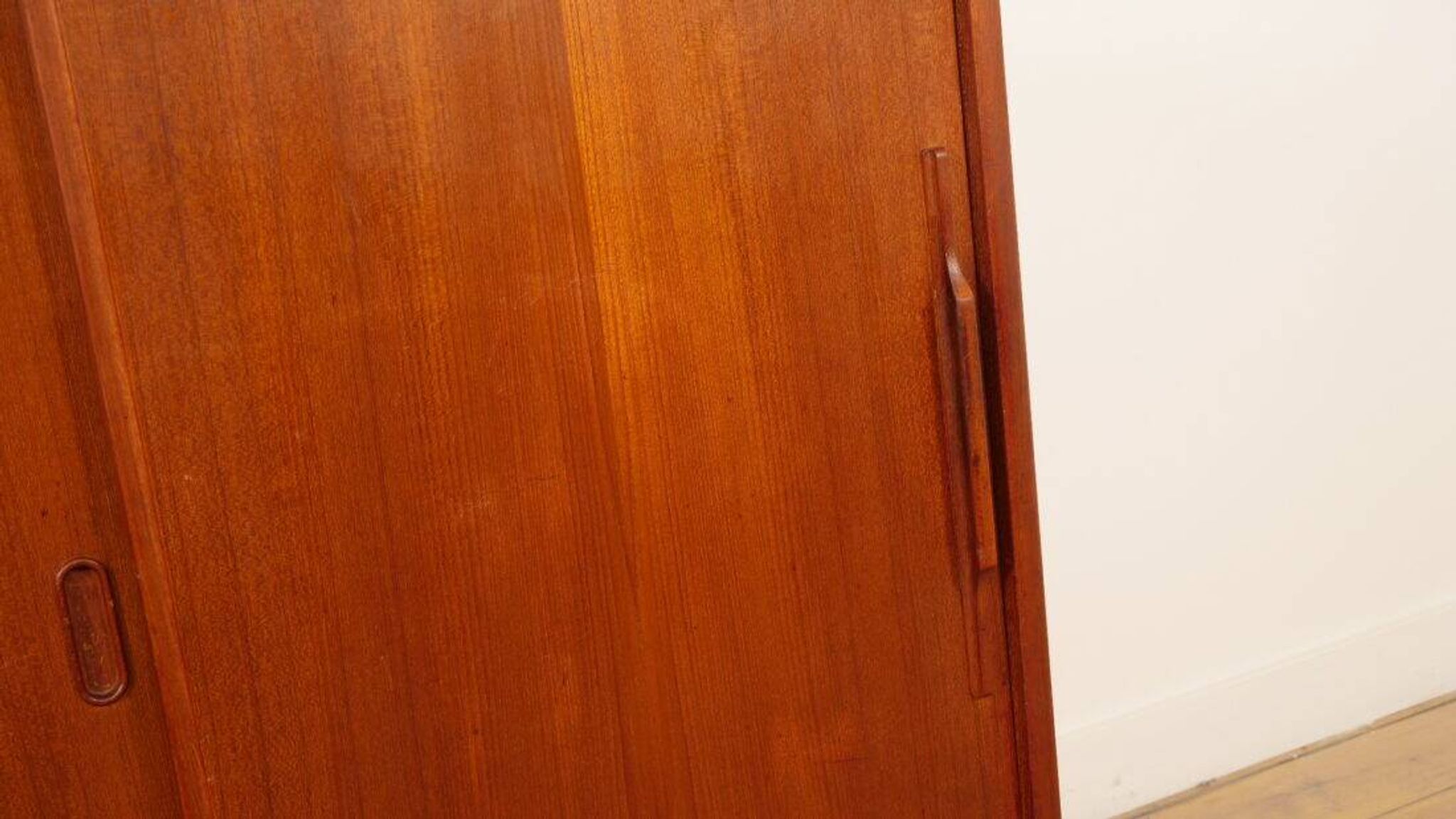 Vintage highboard | Wall cabinet | Teak | 154 cm