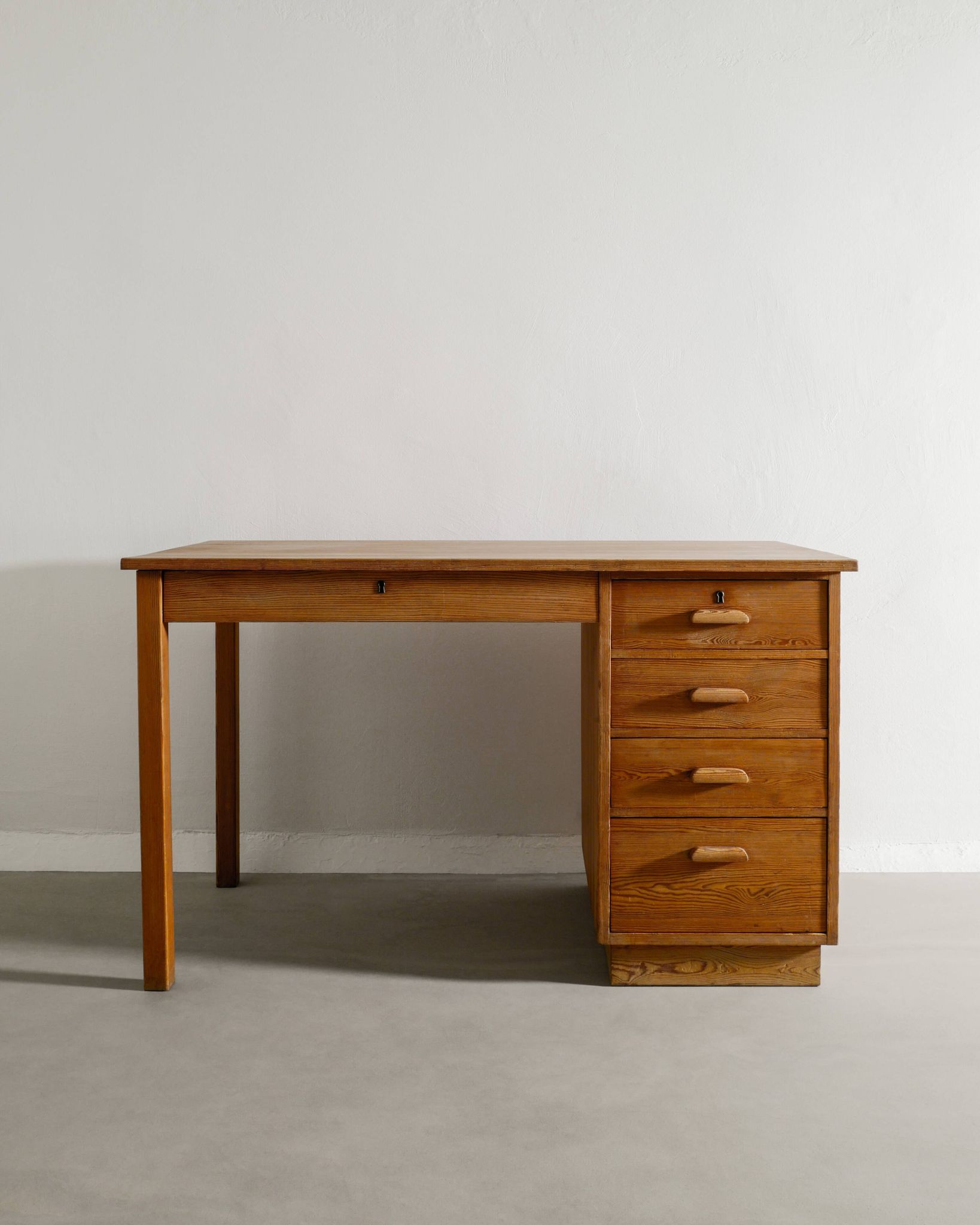 Swedish Wooden Pine Desk by Axel Einar Hjorth for Nordiska Kompaniet, 1930s