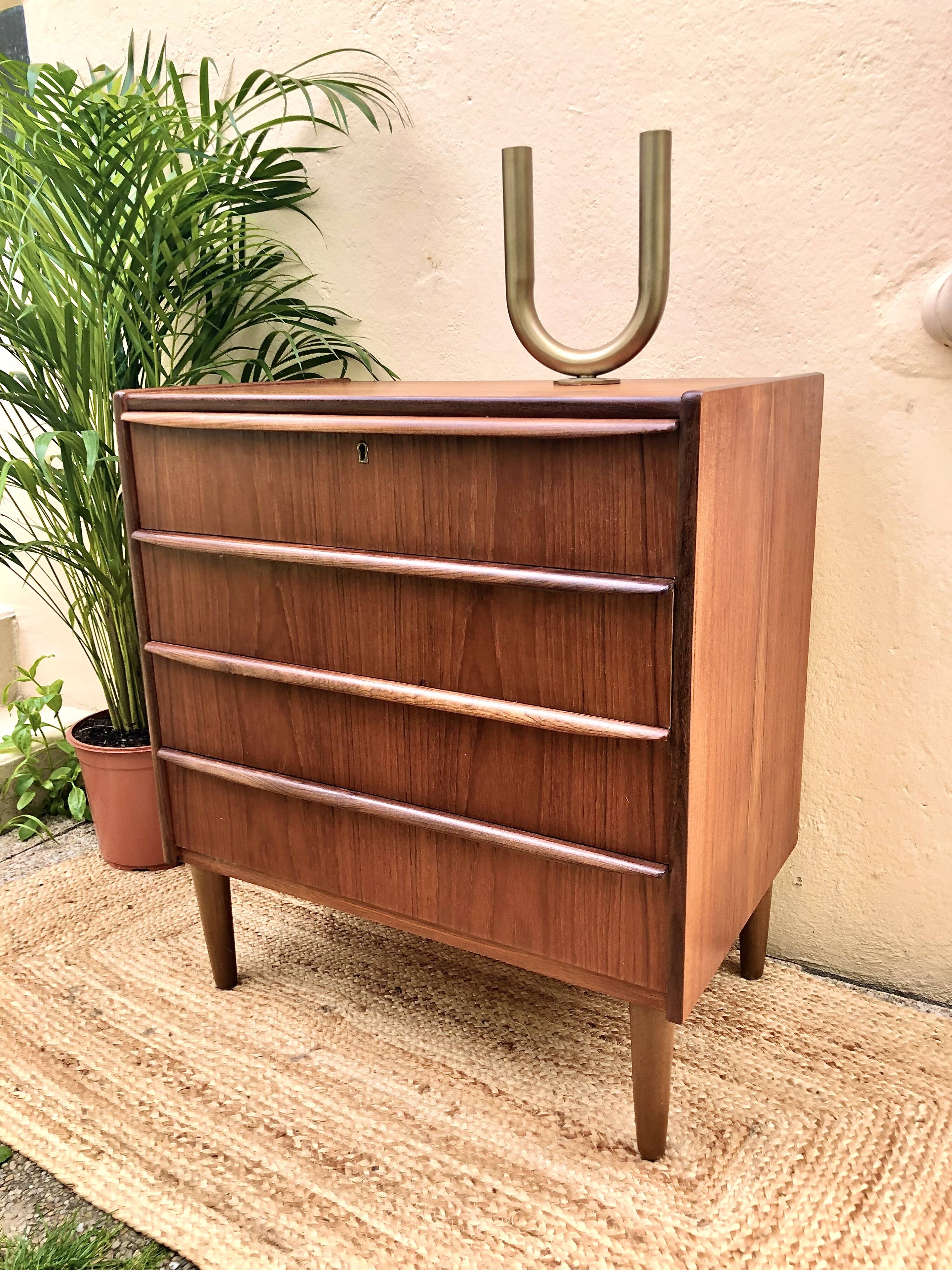 Commode scandinave palissandre