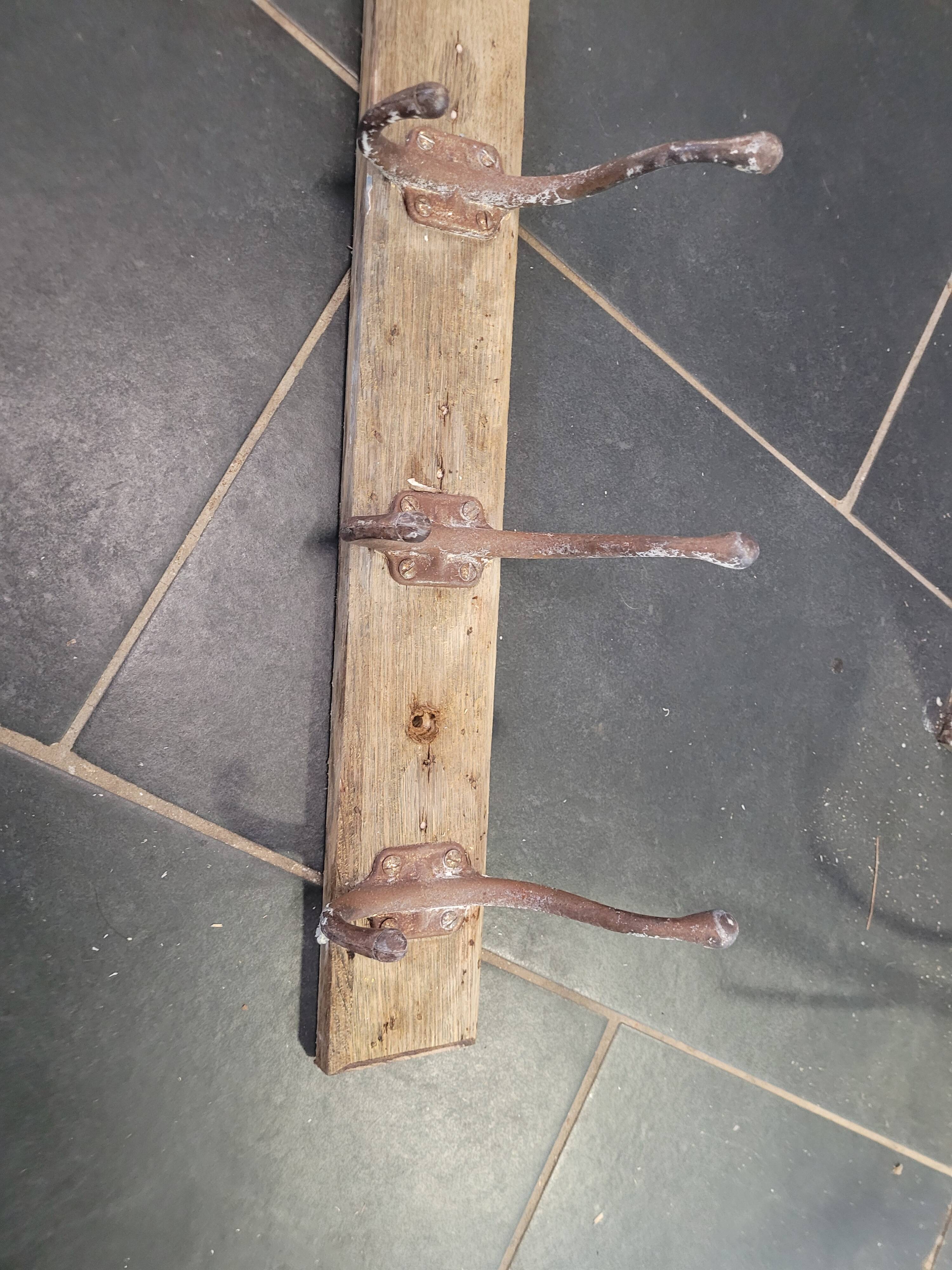 Old school coat rack with 13 hooks, 195 cm L