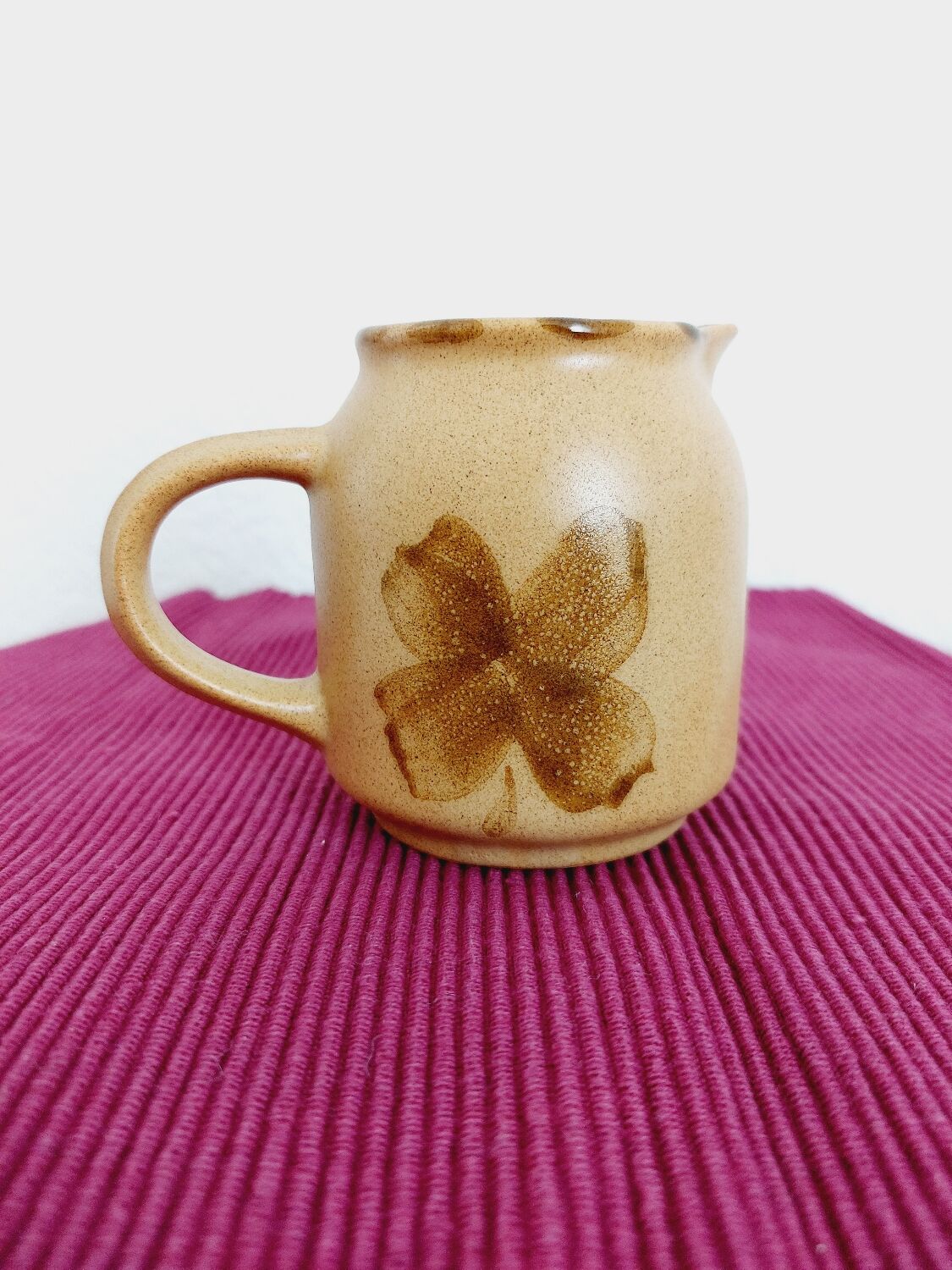 Milk jar Sarreguemines Clover