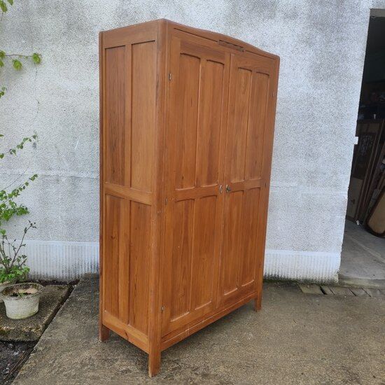 Parisian wardrobe, wardrobe