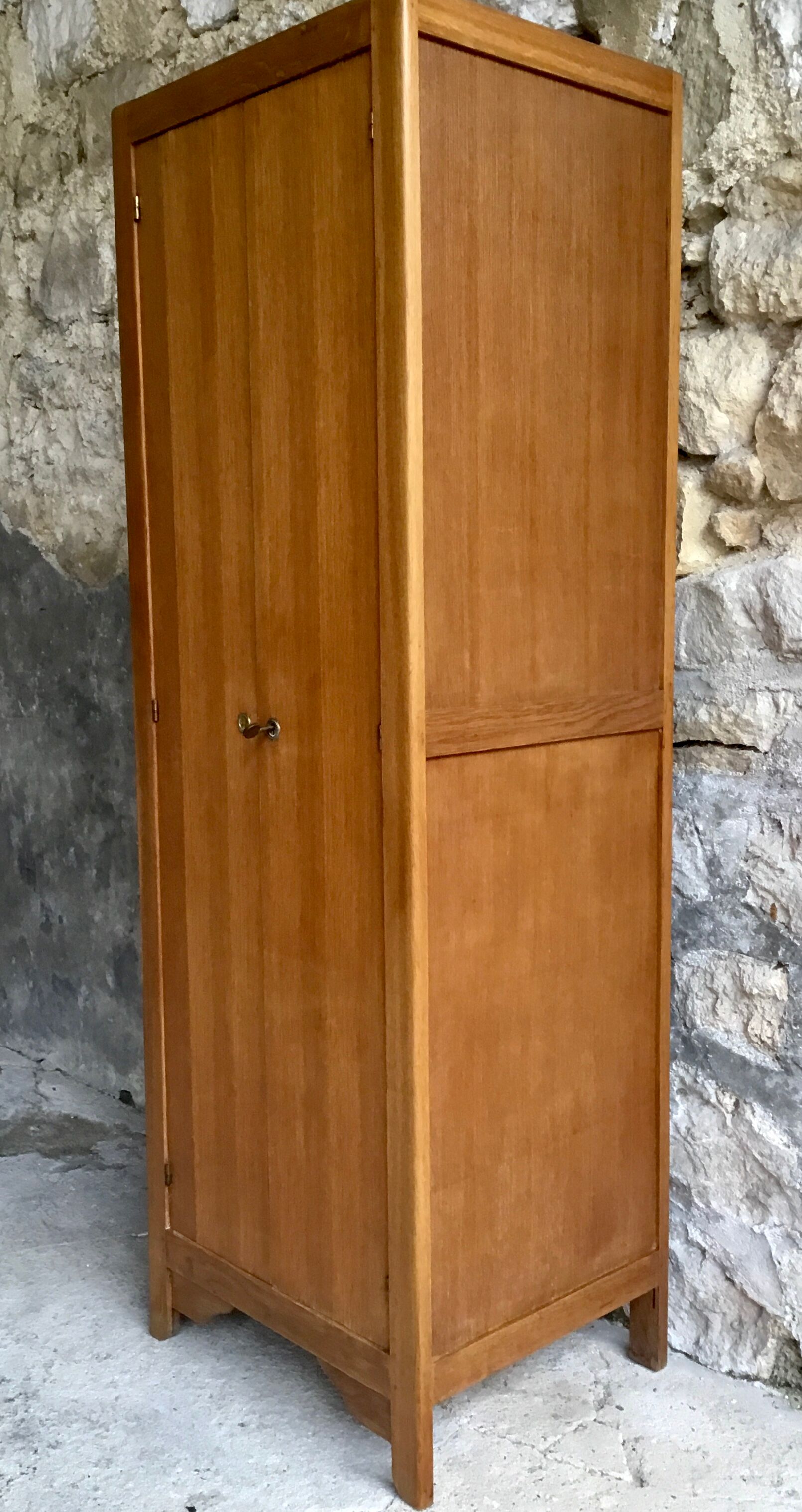 Armoire ou vestiaire vintage 1960