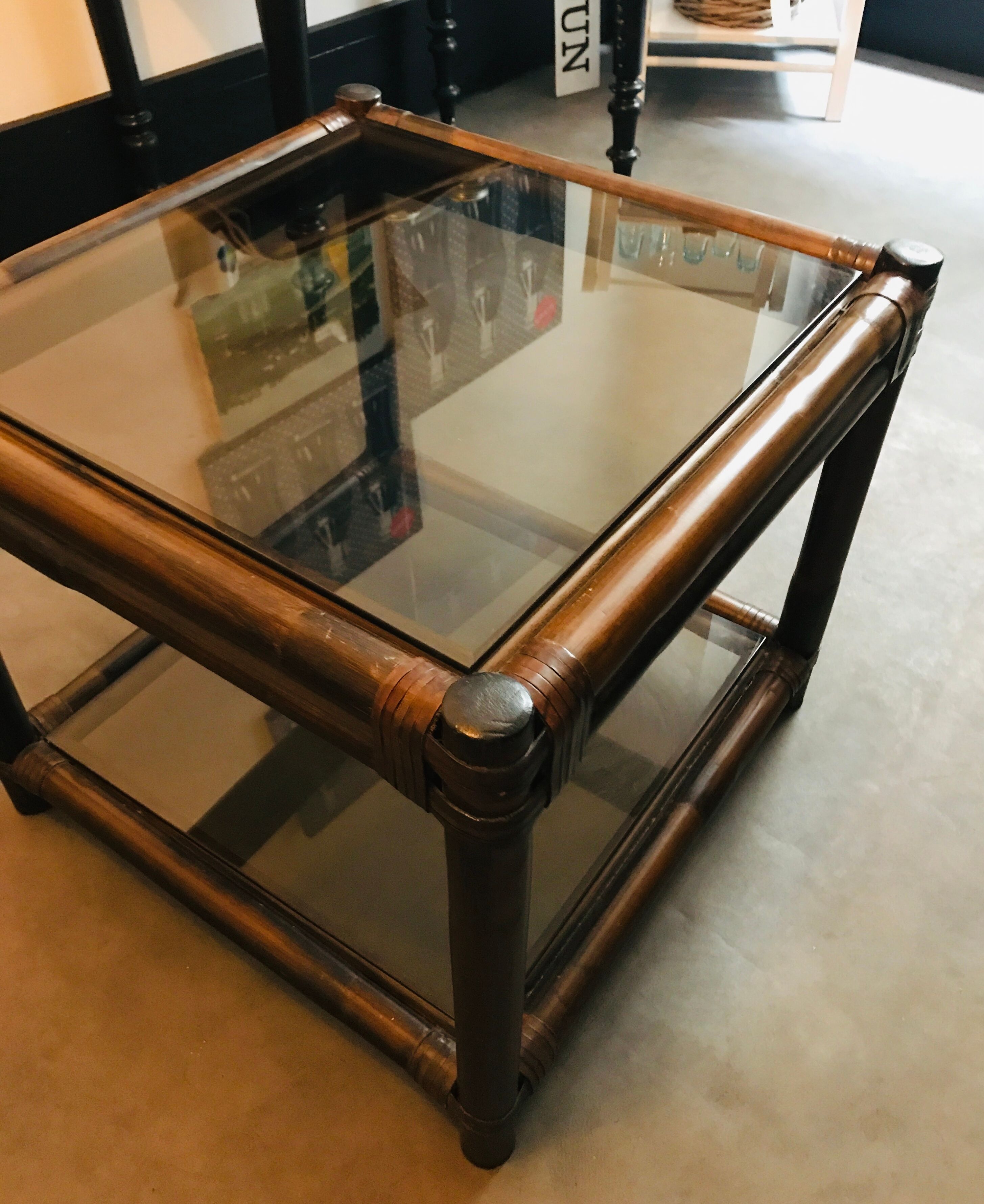 Table basse bambou et plateaux verre fumé