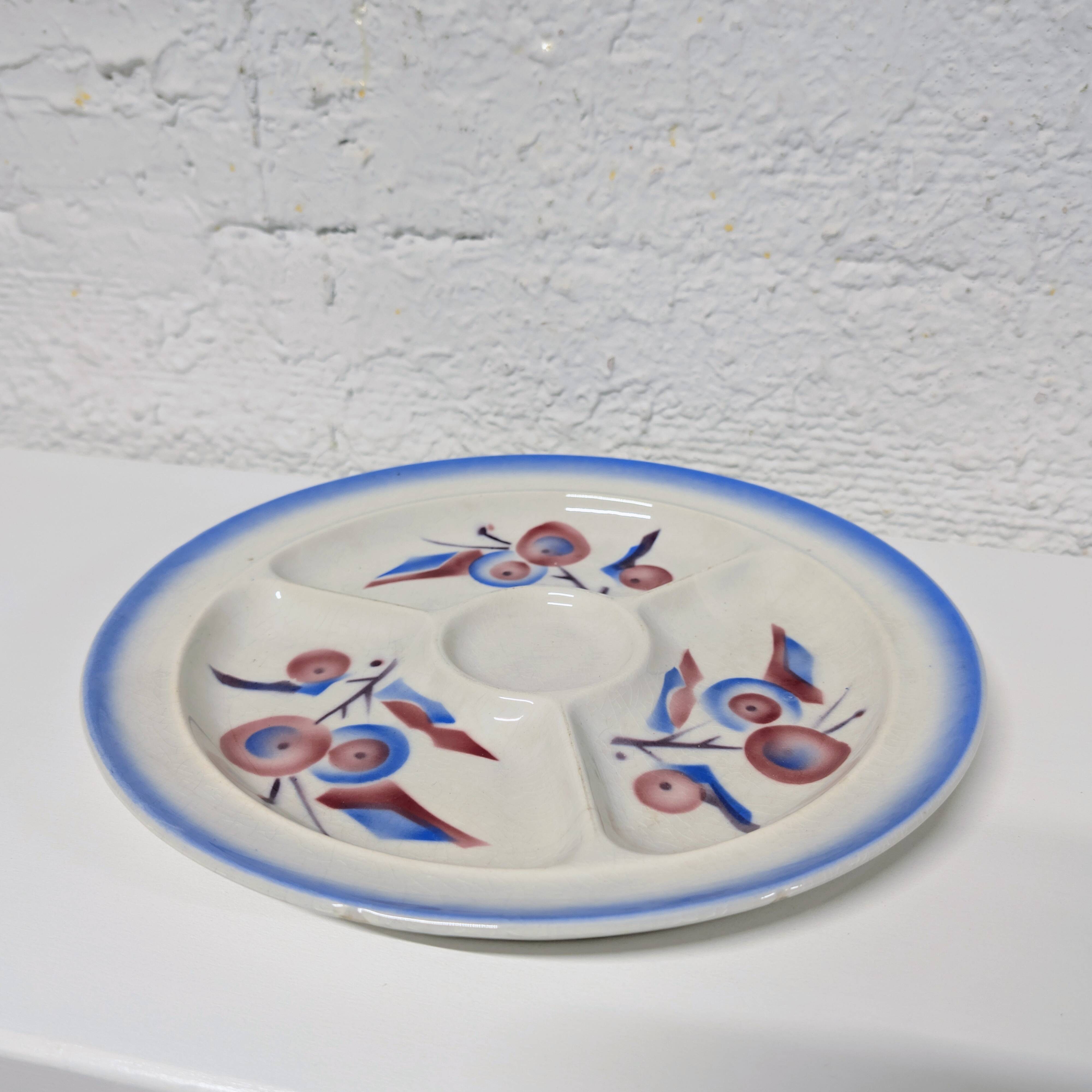 Compartmented earthenware dish