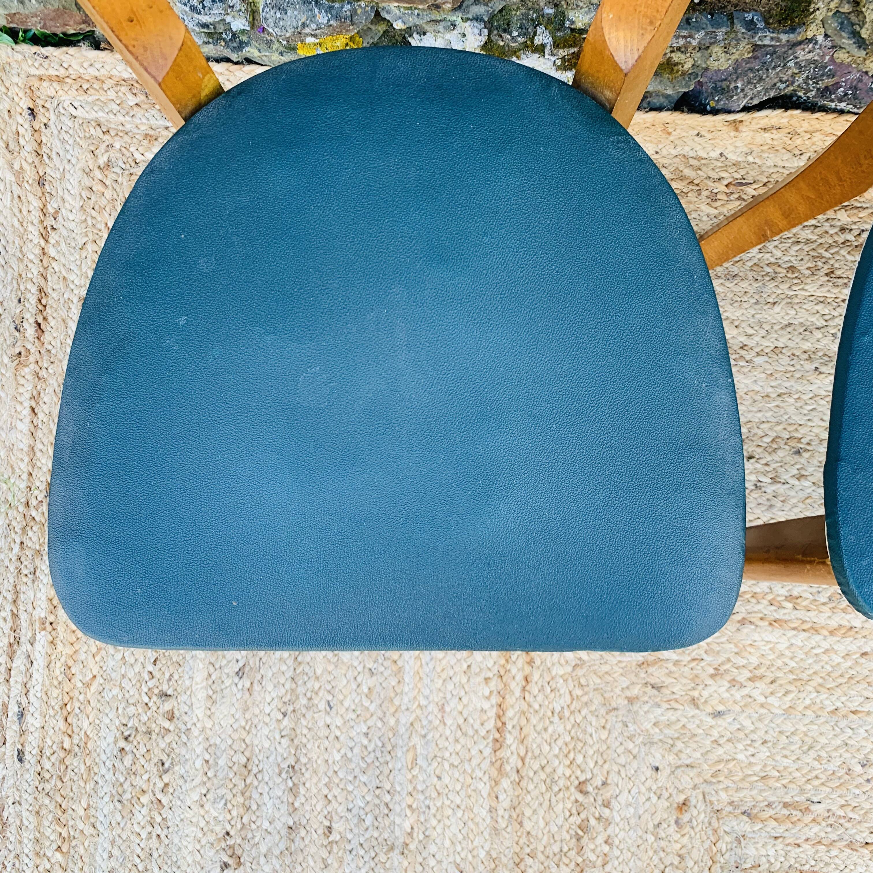 Set of 4 bistro chairs