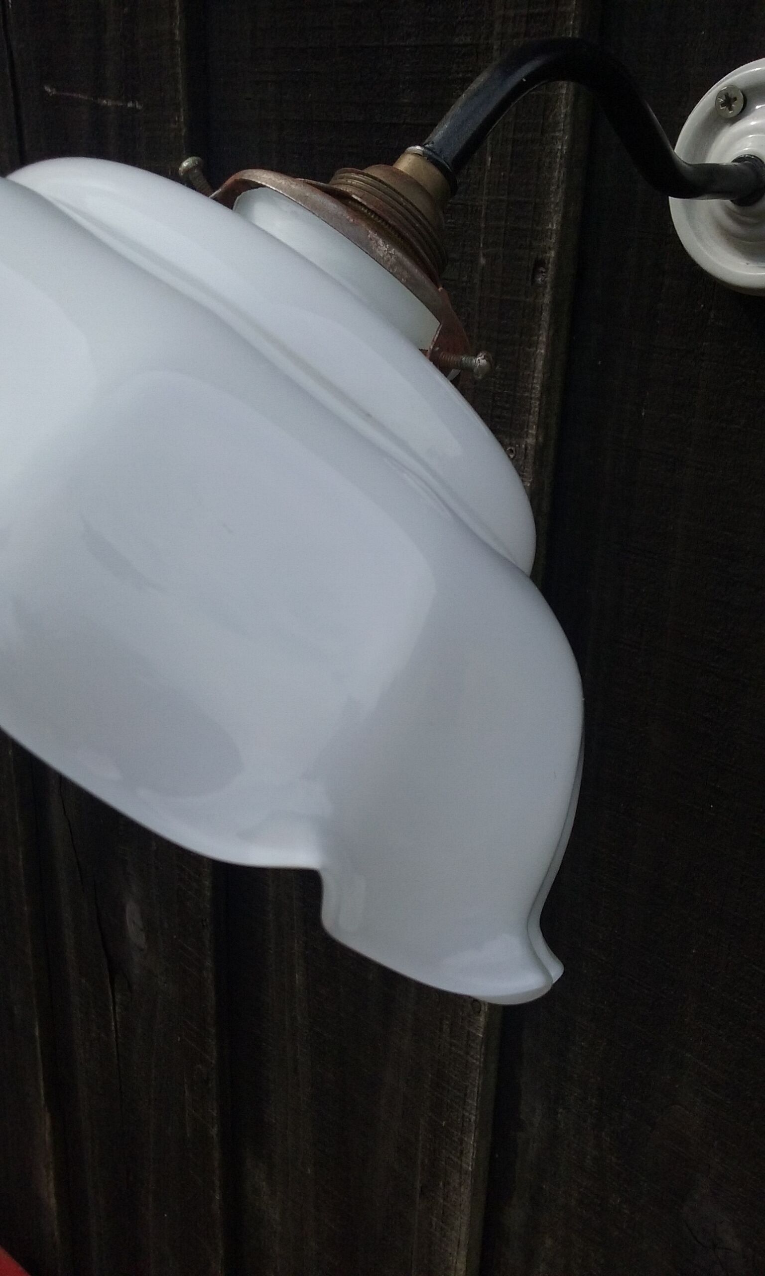 Ceramic wall lamp and glass