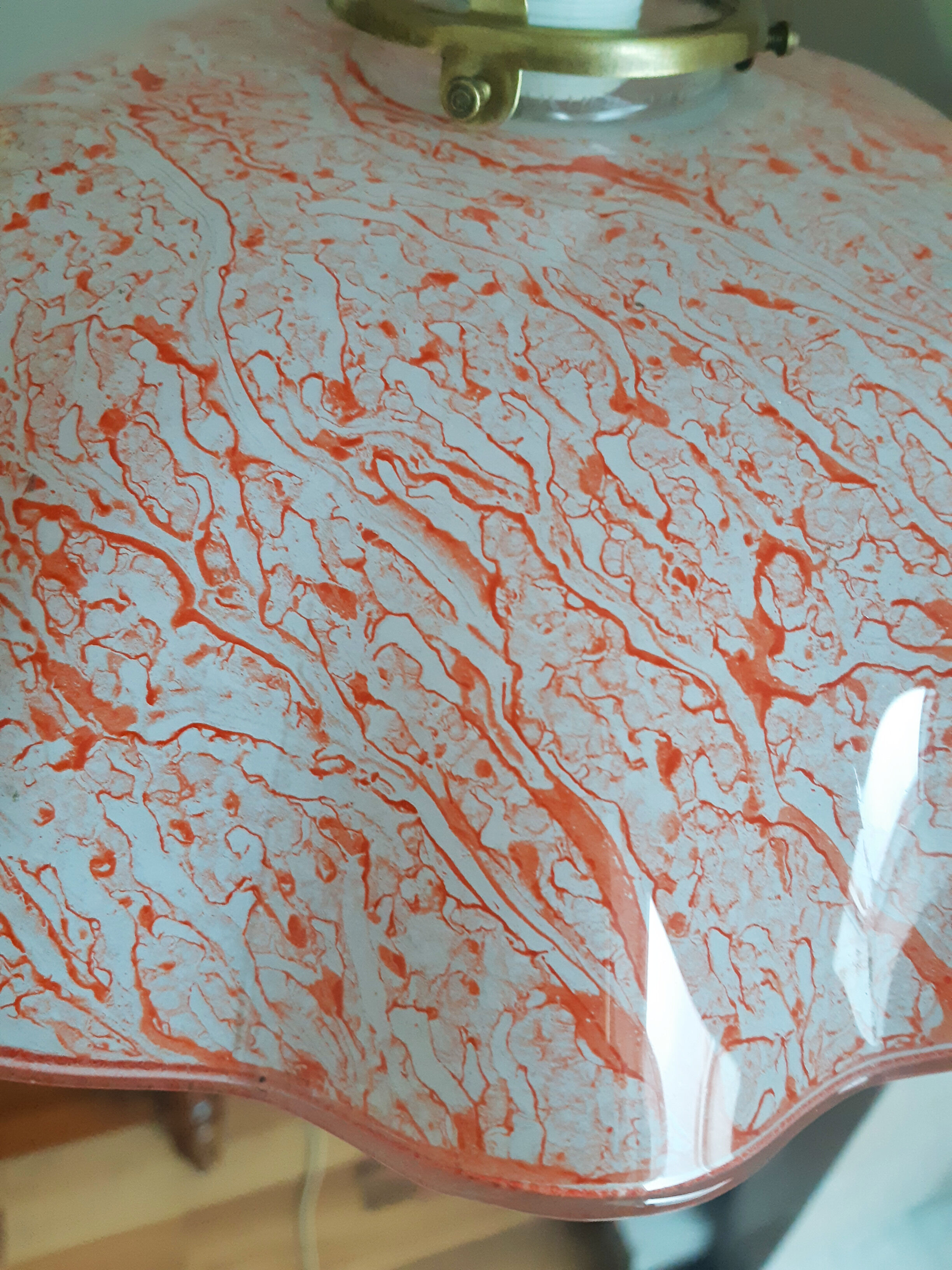 Red marbled pendant lamp
