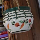 Cache pot suspension
