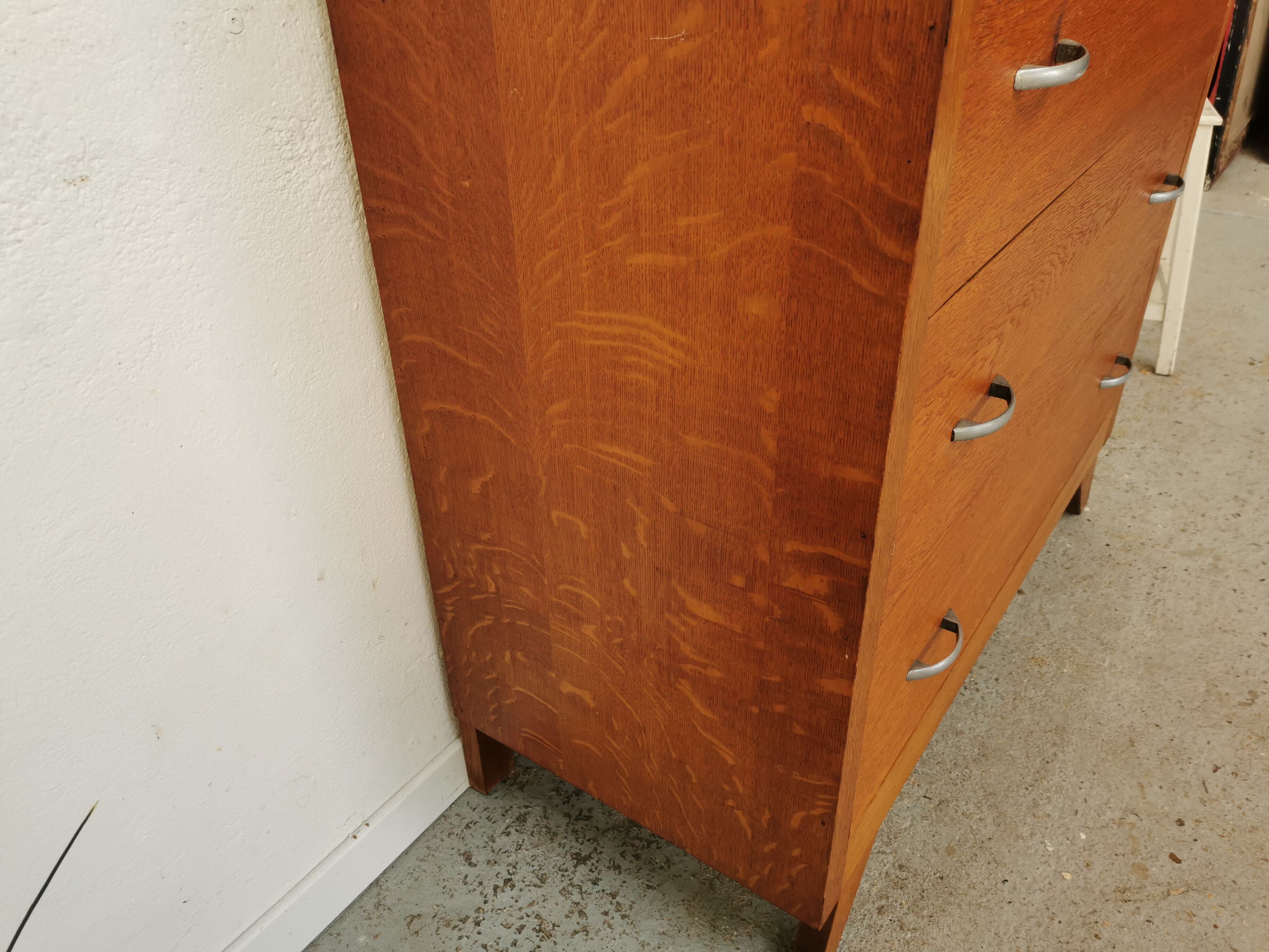 Vintage chest of drawers
