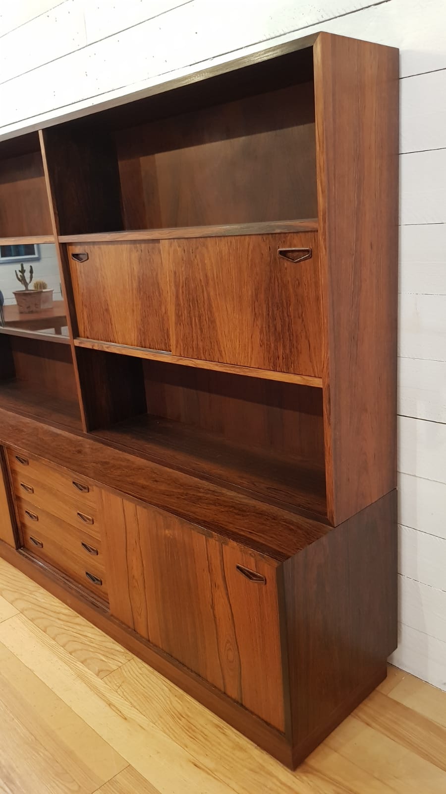 Scandinavian bookcase in 1960 rio rosewood