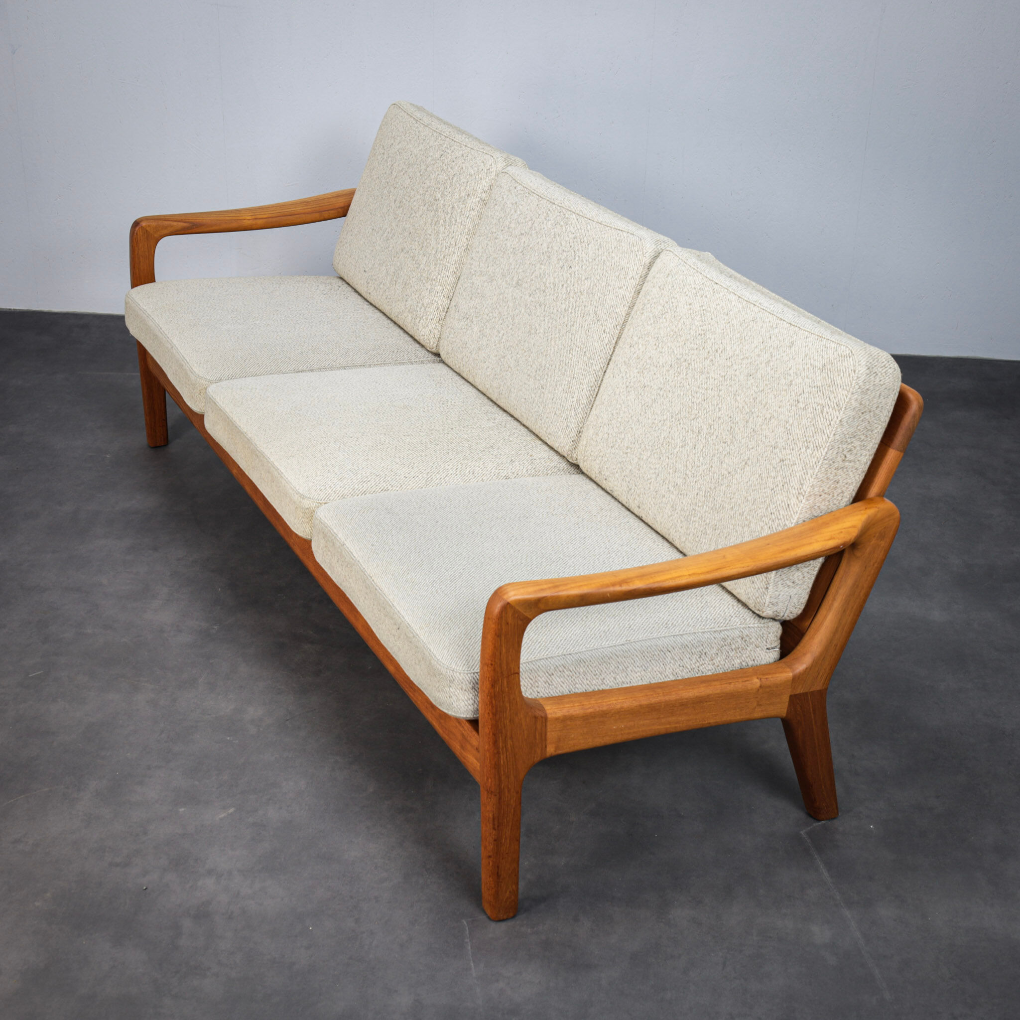 Mid-century Danish 3-seater sofa / daybed by Juul Kristensen (1970s)
