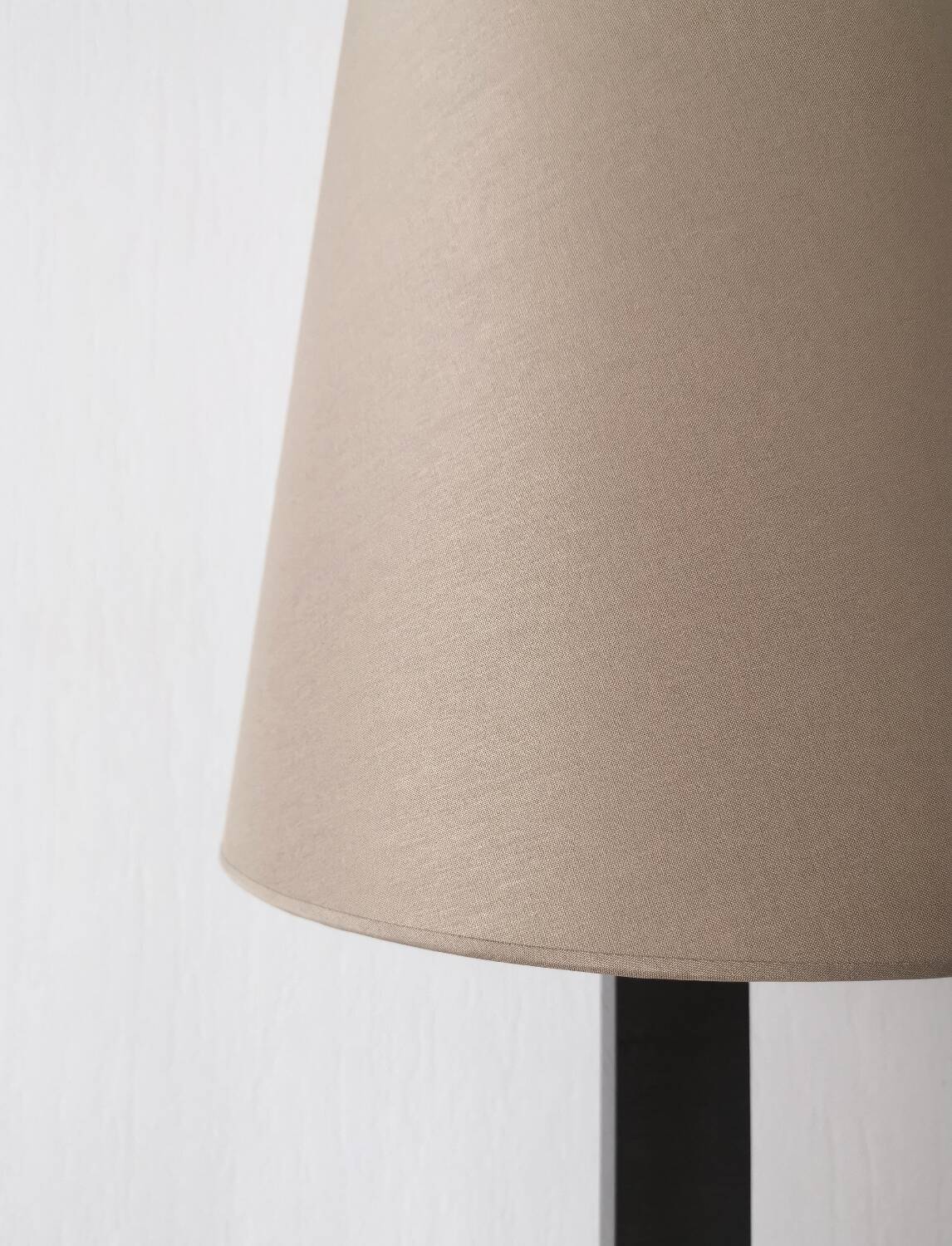 Nash model floor lamp, JNL Collection