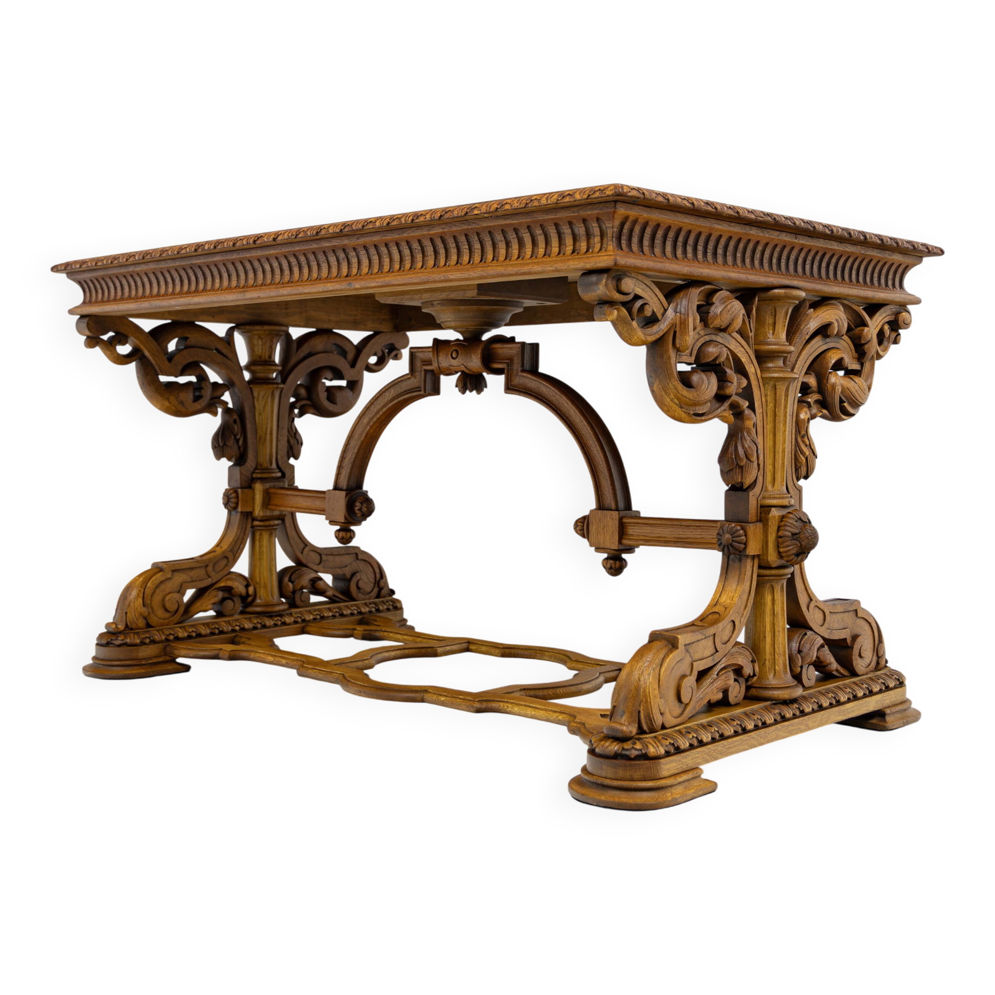 Table de bureau Néorenaissance en chêne 1880-1900