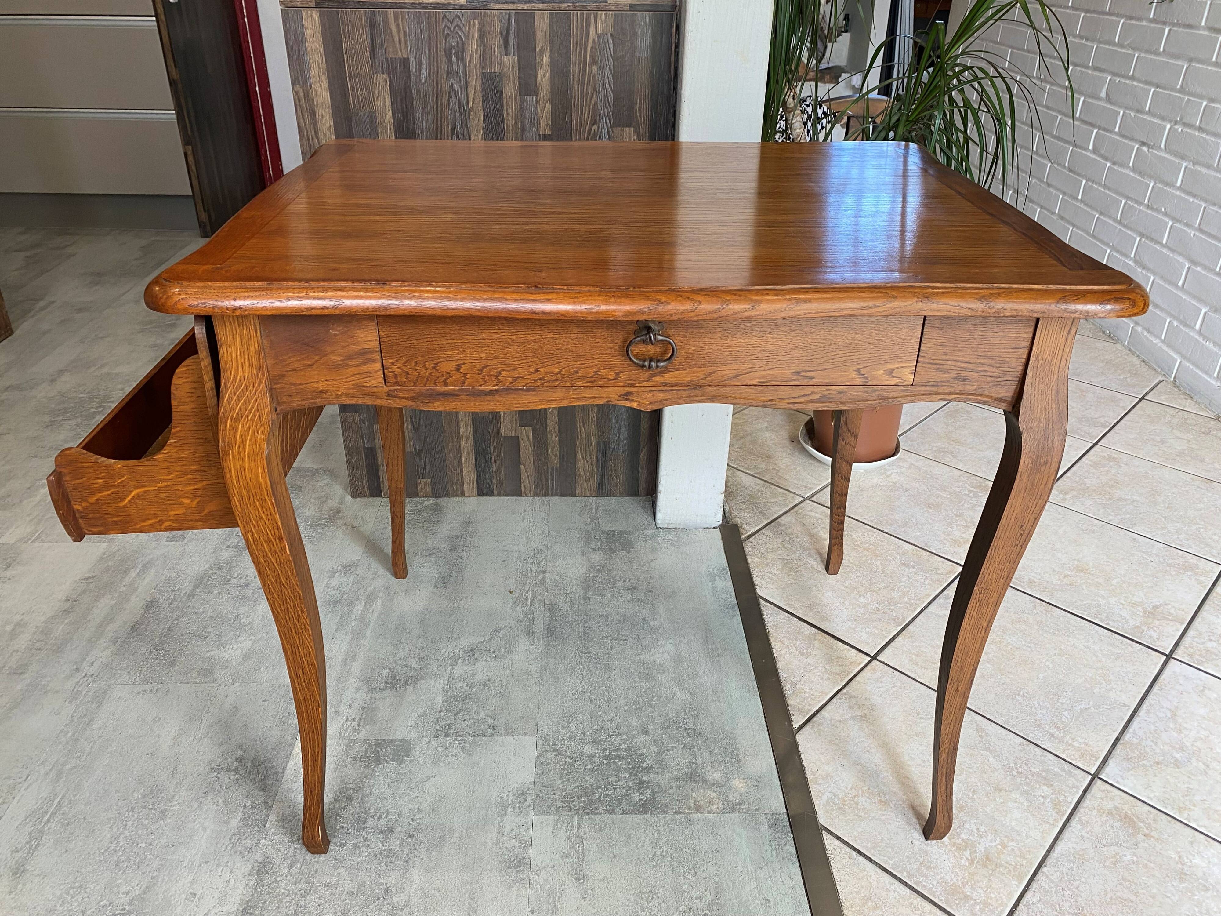 Oak desk, 1 drawer and 1 removable document holder, 1950