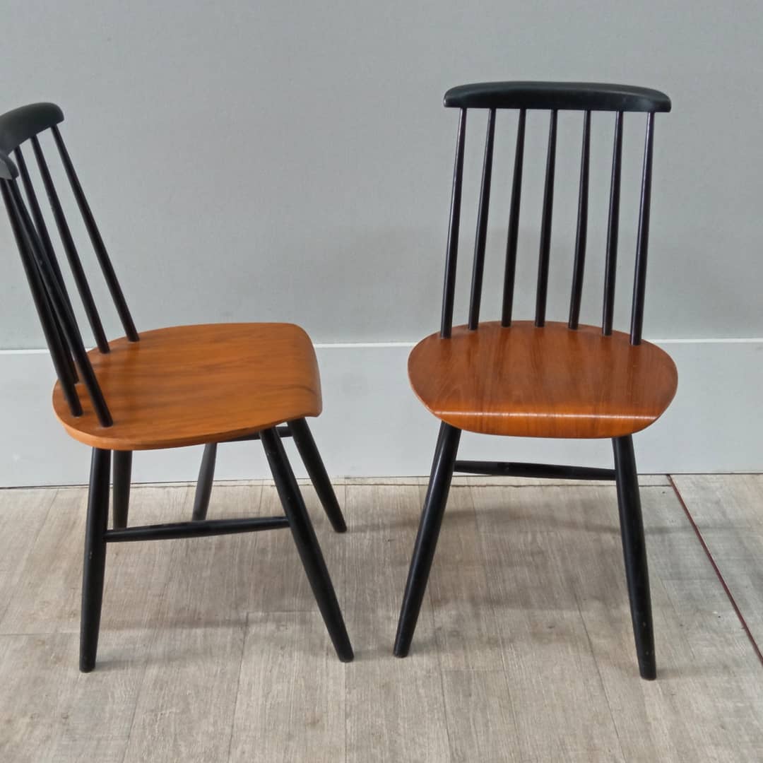 Paires de chaises Ilmari Tapiovaara