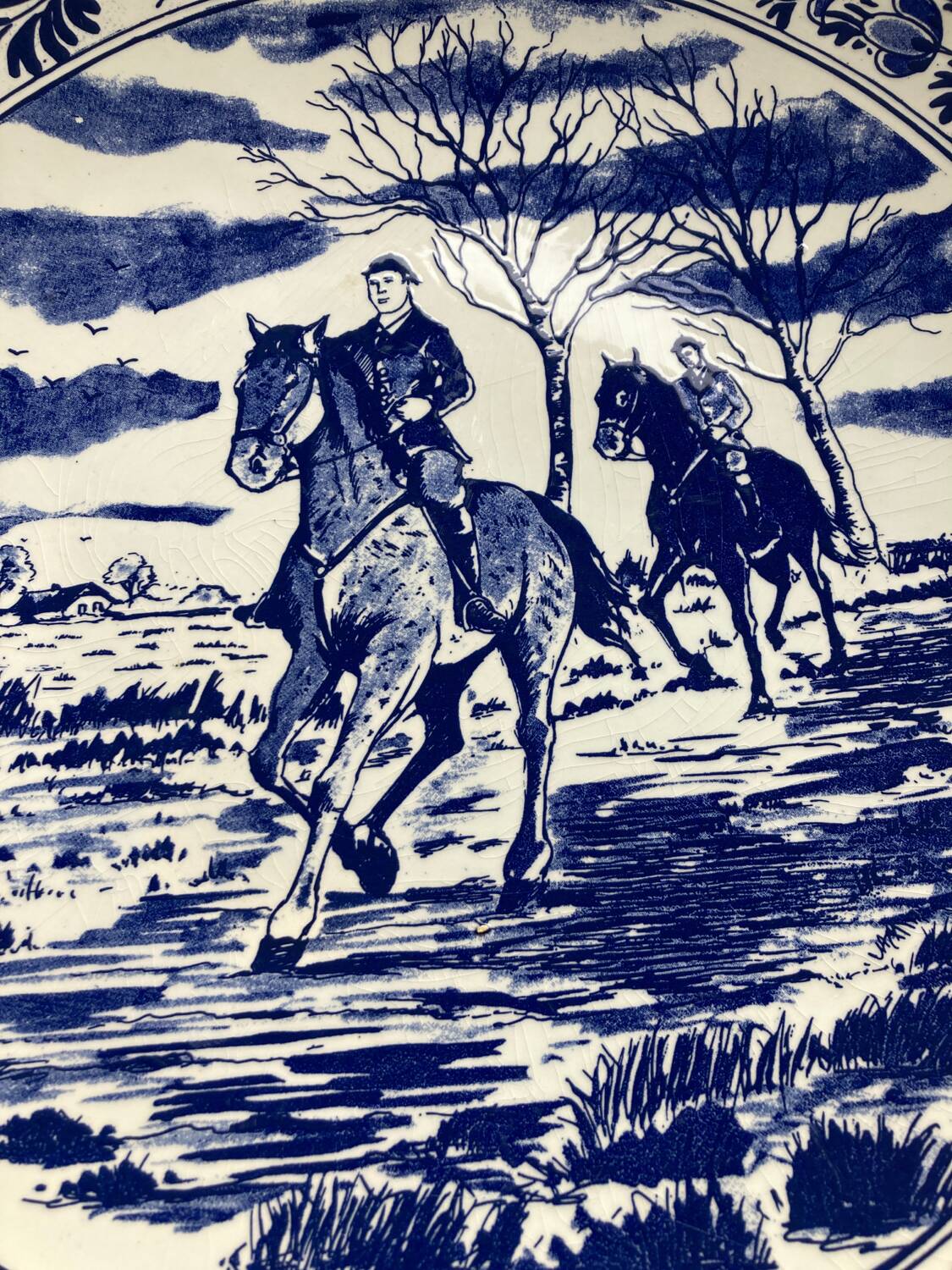 Large plate Delft Blue