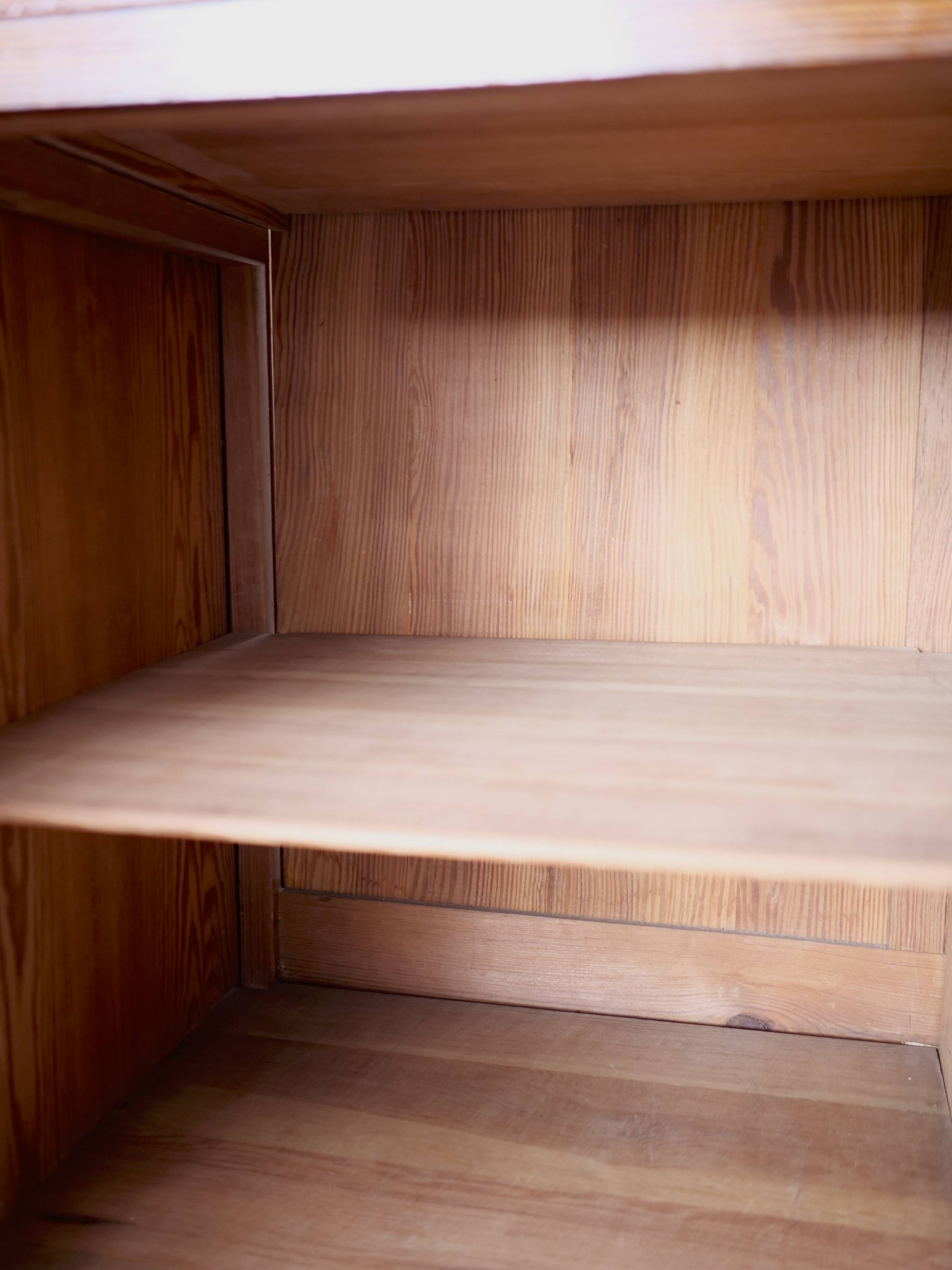 Late 19th century faux bamboo chest of drawers in pine