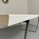 Dining/meeting table in laminated wood designed by antonio citterio vitra