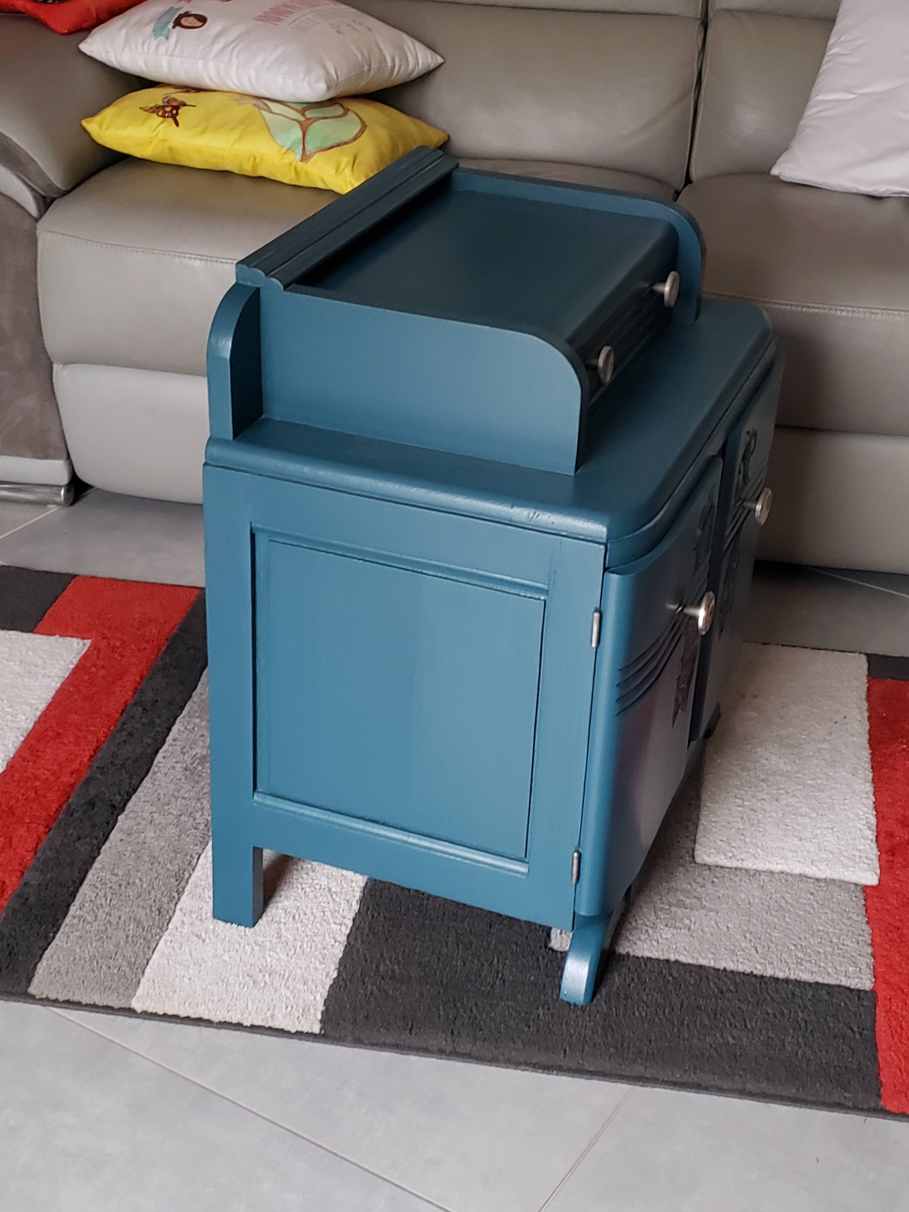 Vintage dressing table and bedside table