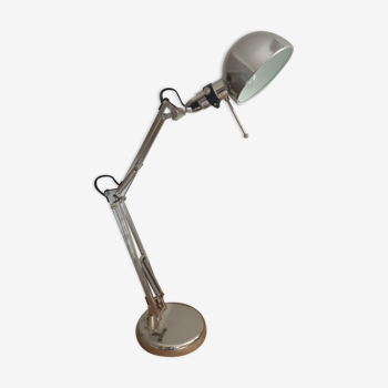 Metal desk lamp