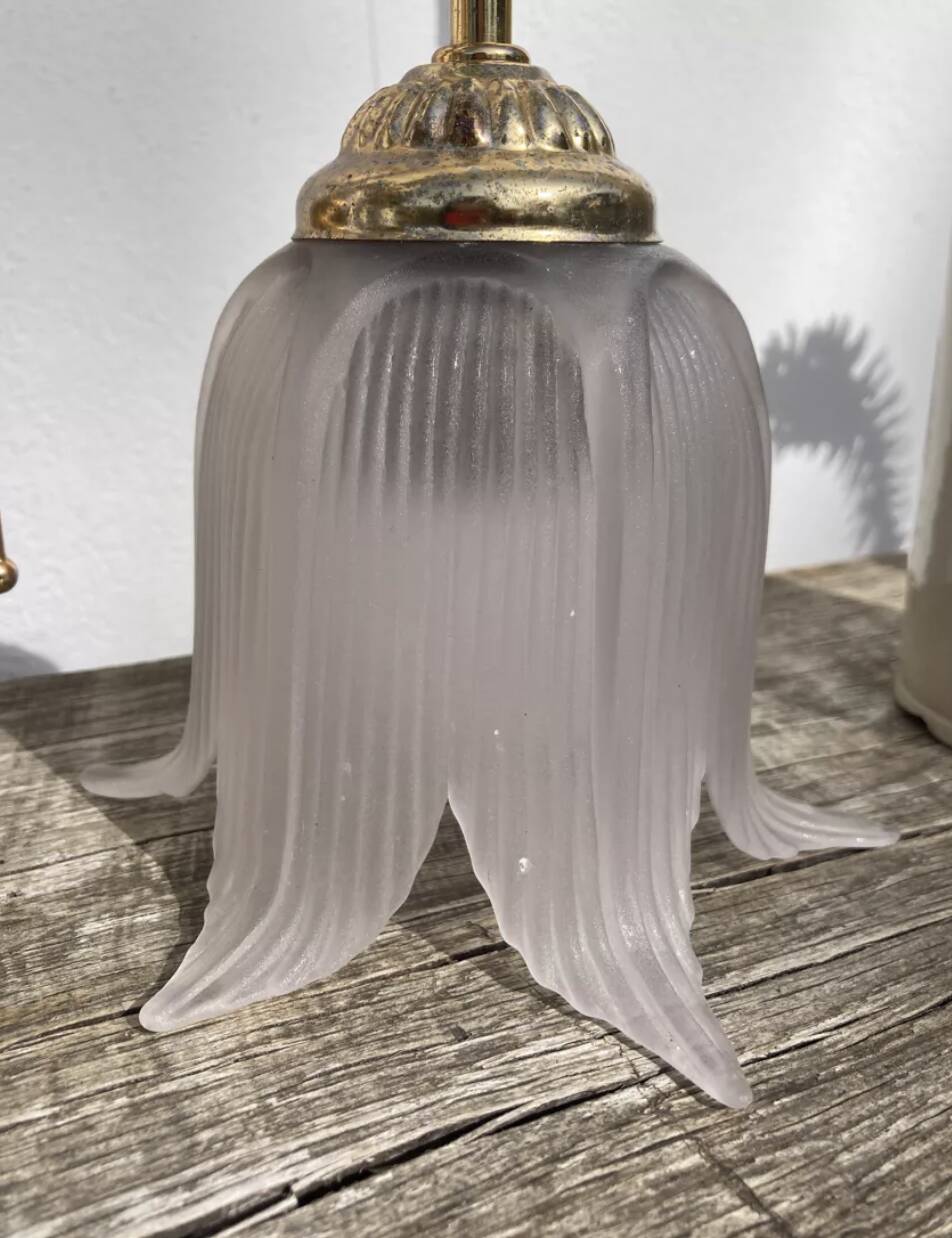 Flower wall lamp in glass and gold metal