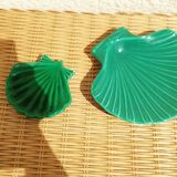 2 green ceramic scallops